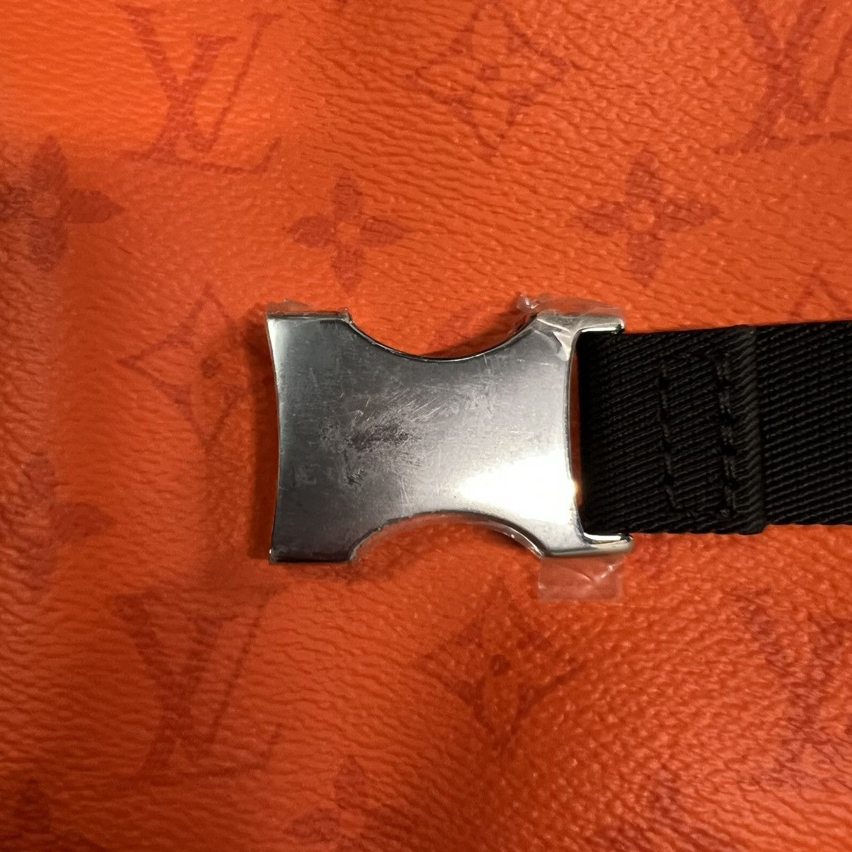 Louis Vuitton Louis Vuitton Messenger Monogram Eclipse Volcano Orange Size ONE SIZE - 8 Thumbnail
