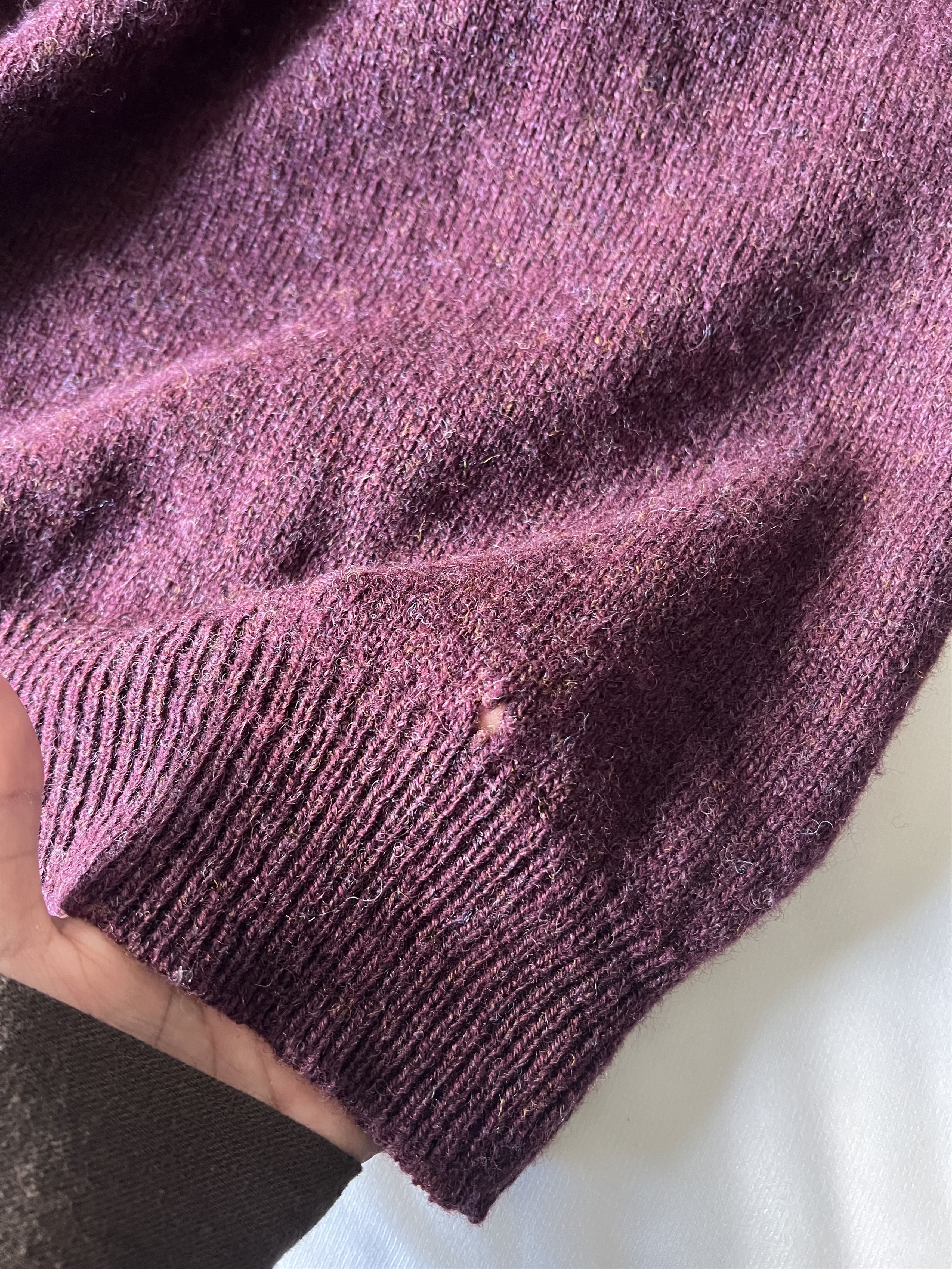 Eddie Bauer Burgundy Shetland Wool Sweater Size US L / EU 52-54 / 3 - 5 Thumbnail