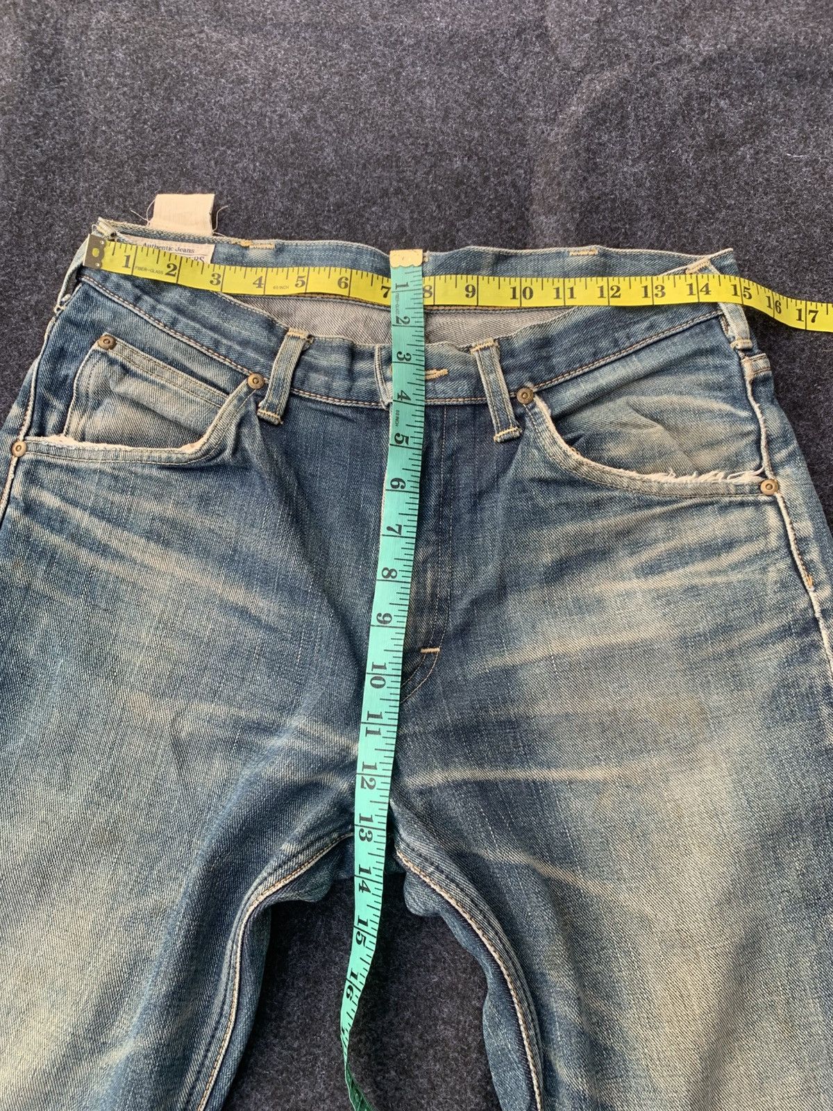 Lee Vintage Lee Rider made in Japan faded blue organic carton. Size US 30 / EU 46 - 11 Thumbnail
