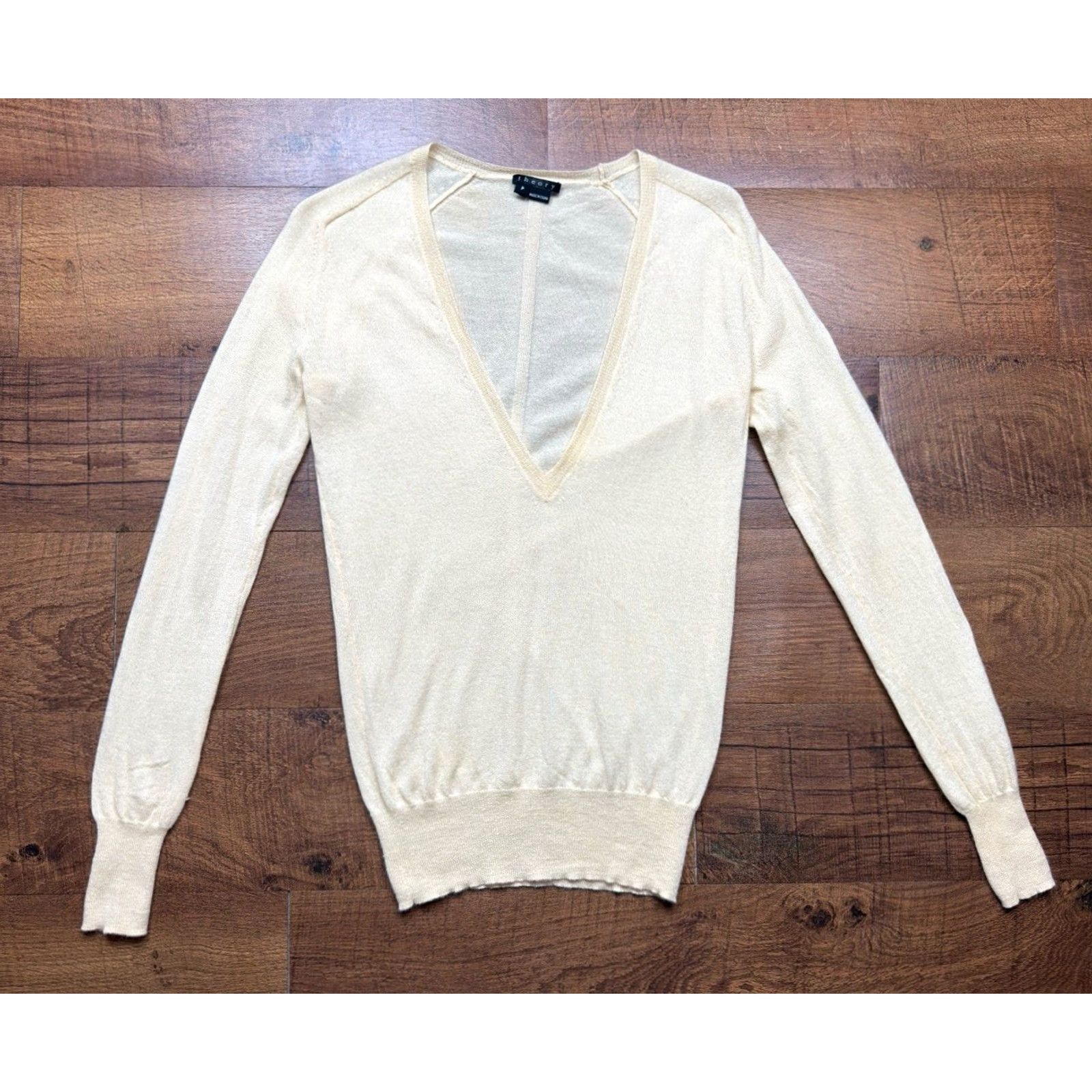 Theory THEORY Women's 100% Cashmere Sweater V-Neck Pullover Petite P Ivory Shirt Womens Pullover Knit Vintage No Size S / US 4 / IT 40 - 2 Thumbnail