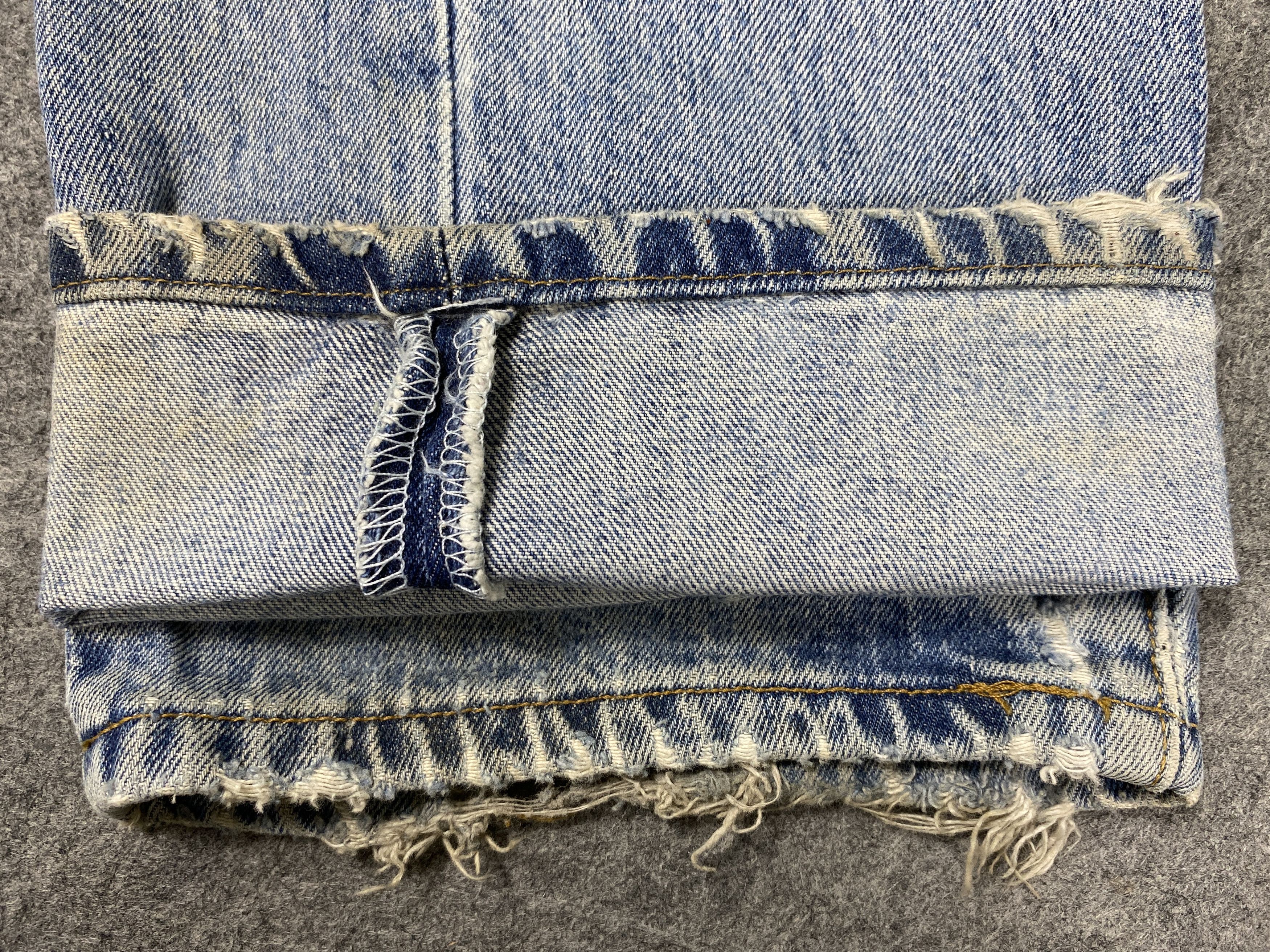 Japanese Brand Dirty Light Blue Vintage Levi's 501 32x29.5 Denim -JN2227 Size US 32 / EU 48 - 9 Thumbnail
