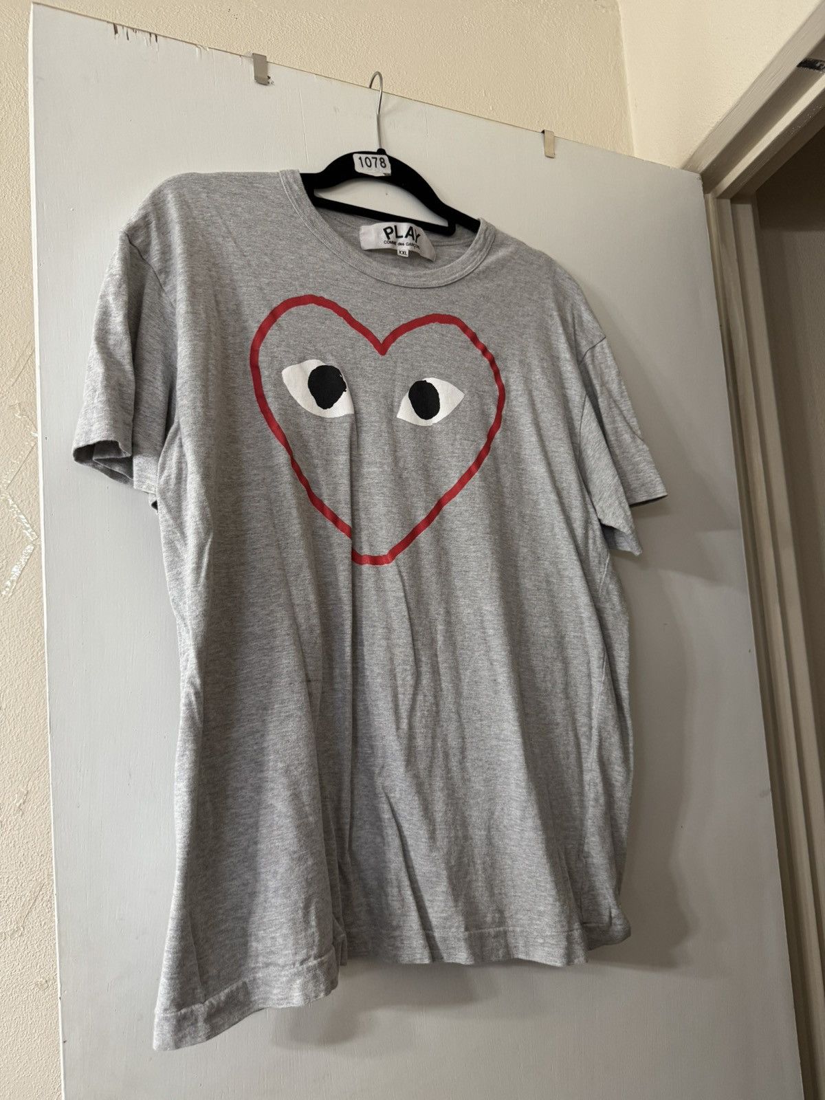 Comme des Garcons Grey Comme des Garçons Play heart T-shirt Size US XXL / EU 58 / 5 - 1 Thumbnail