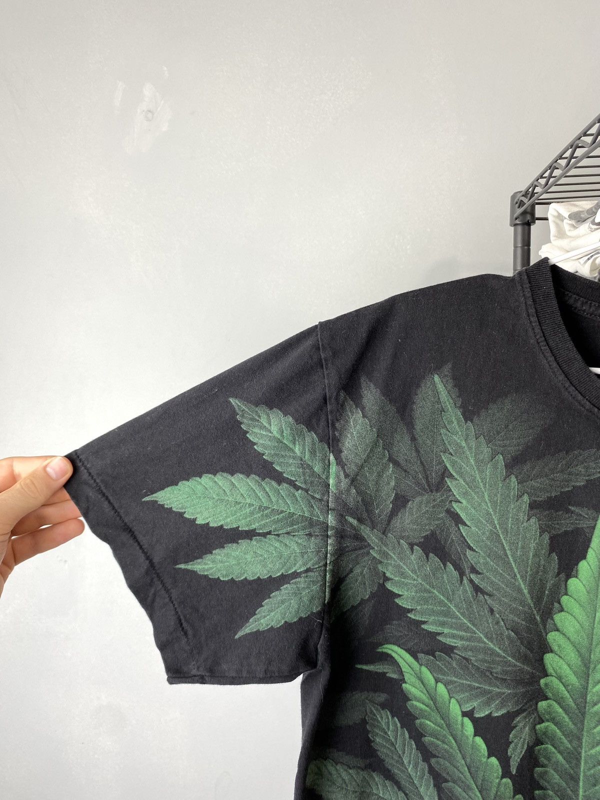 Band Tees 90’s Vintage All Over Print Marijuana T Shirt Cannabis Weed Size US M / EU 48-50 / 2 - 4 Thumbnail
