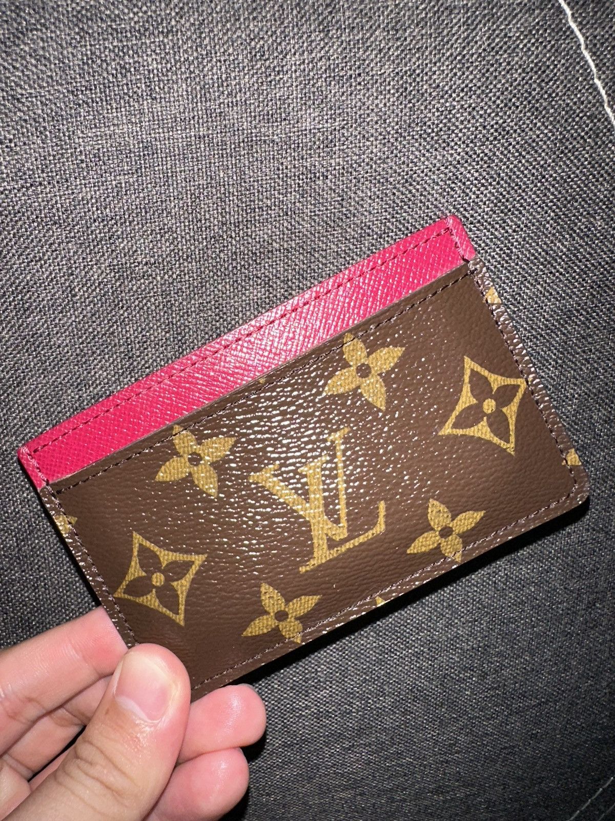 Louis Vuitton 💥LOUIS VUITTON CARD HOLDER💥 Size ONE SIZE - 1 Thumbnail