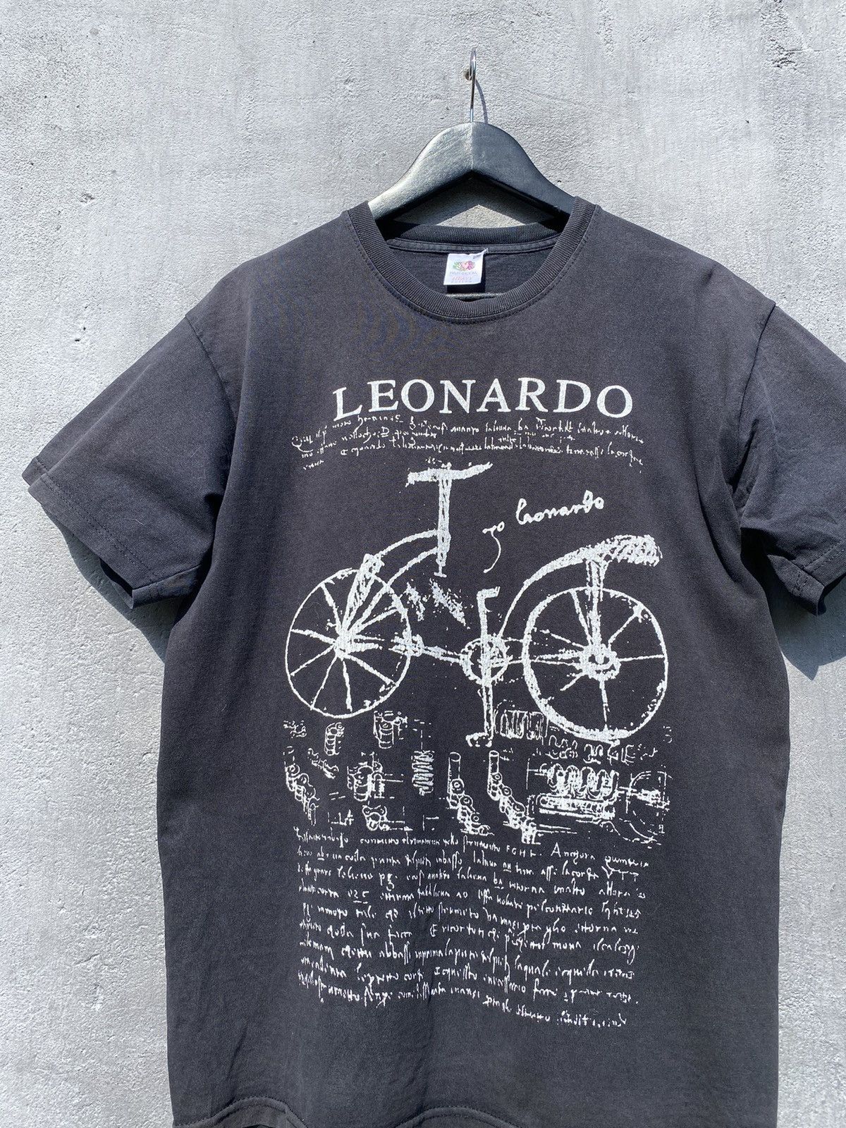 Vintage VTG 90s Leonardo Da Vinci Paris Bike Art Tee T Shirt Faded Size US L / EU 52-54 / 3 - 2 Thumbnail