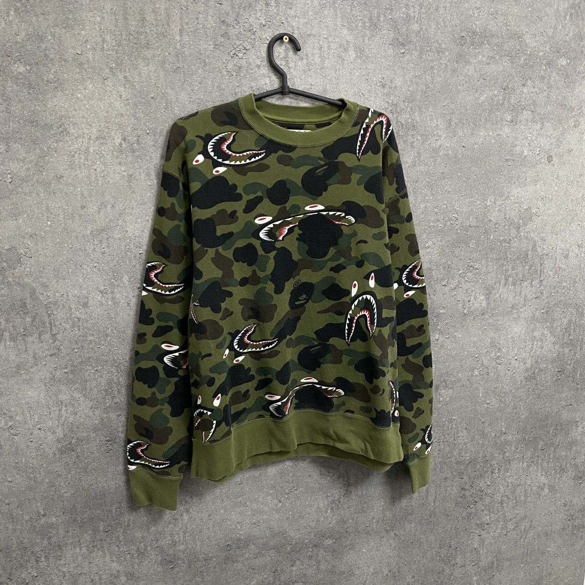 Bape Bathing Ape Sweatshirt BAPE Camo Crewneck Sweater Size US M / EU 48-50 / 2 - 3 Thumbnail