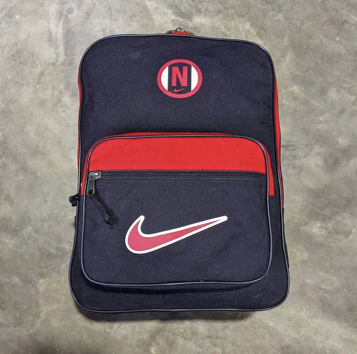 Nike × Vintage ❌Nike Big Swoosh Vintage Backpack Size ONE SIZE - 2 Thumbnail