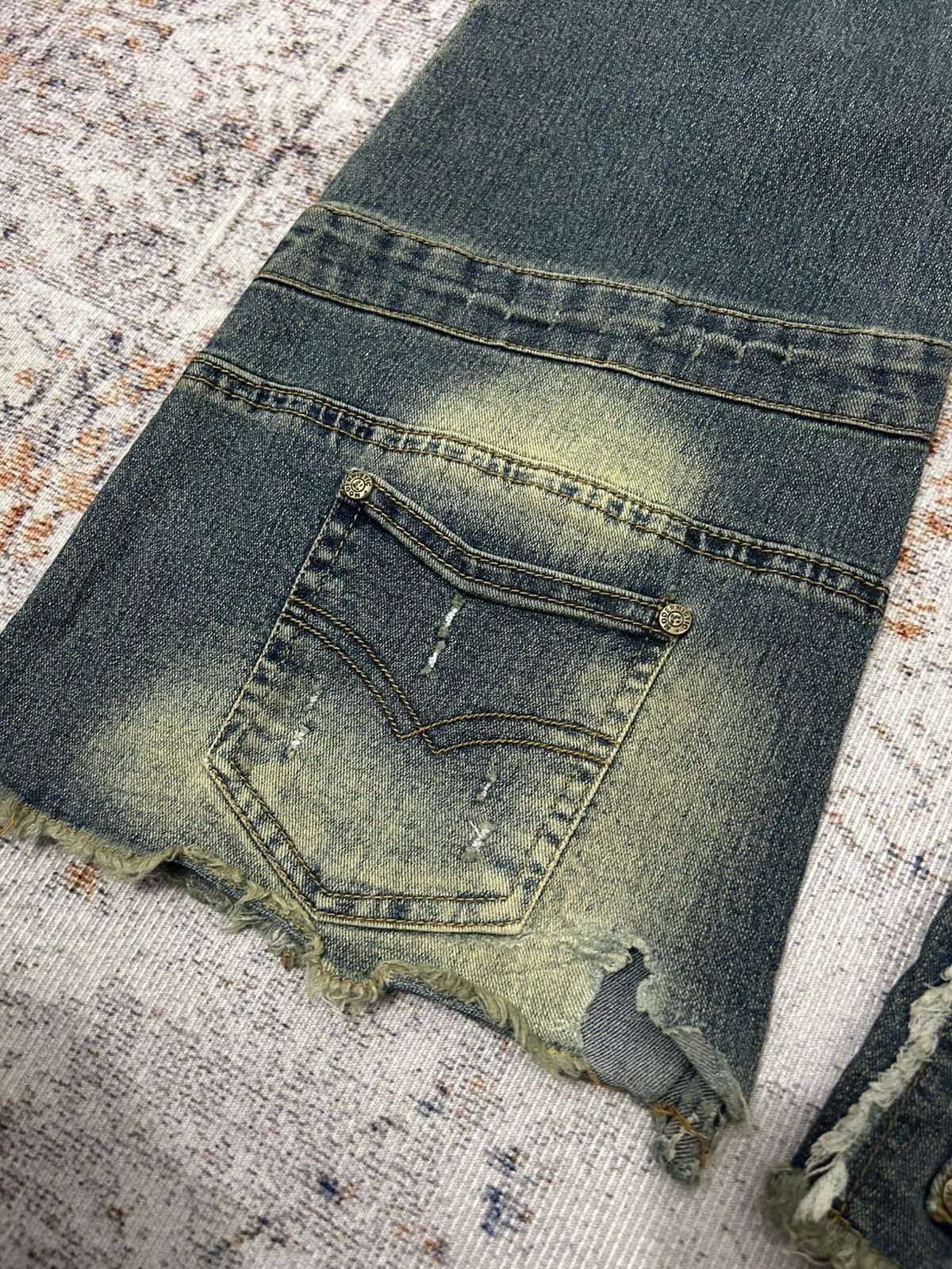 If Six Was Nine Modernistic Acid Wash Multi Pocket Flare Jeans Size US 28 / EU 44 - 11 Thumbnail