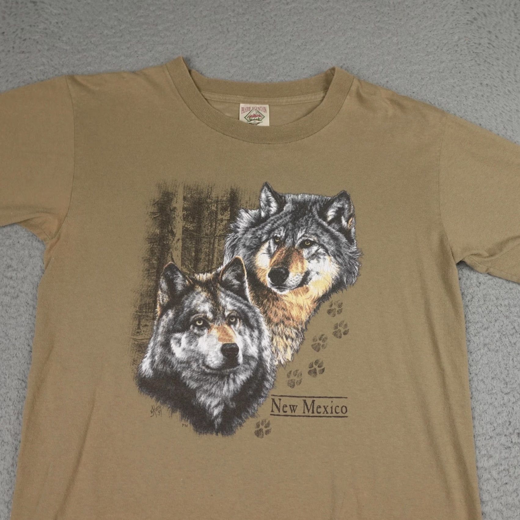 Vintage VINTAGE Wolf Shirt Mens Medium Beige Wolf New Mexico Graphic 90s Prairie Mountain T-Shirt Mens Size US M / EU 48-50 / 2 - 3 Thumbnail