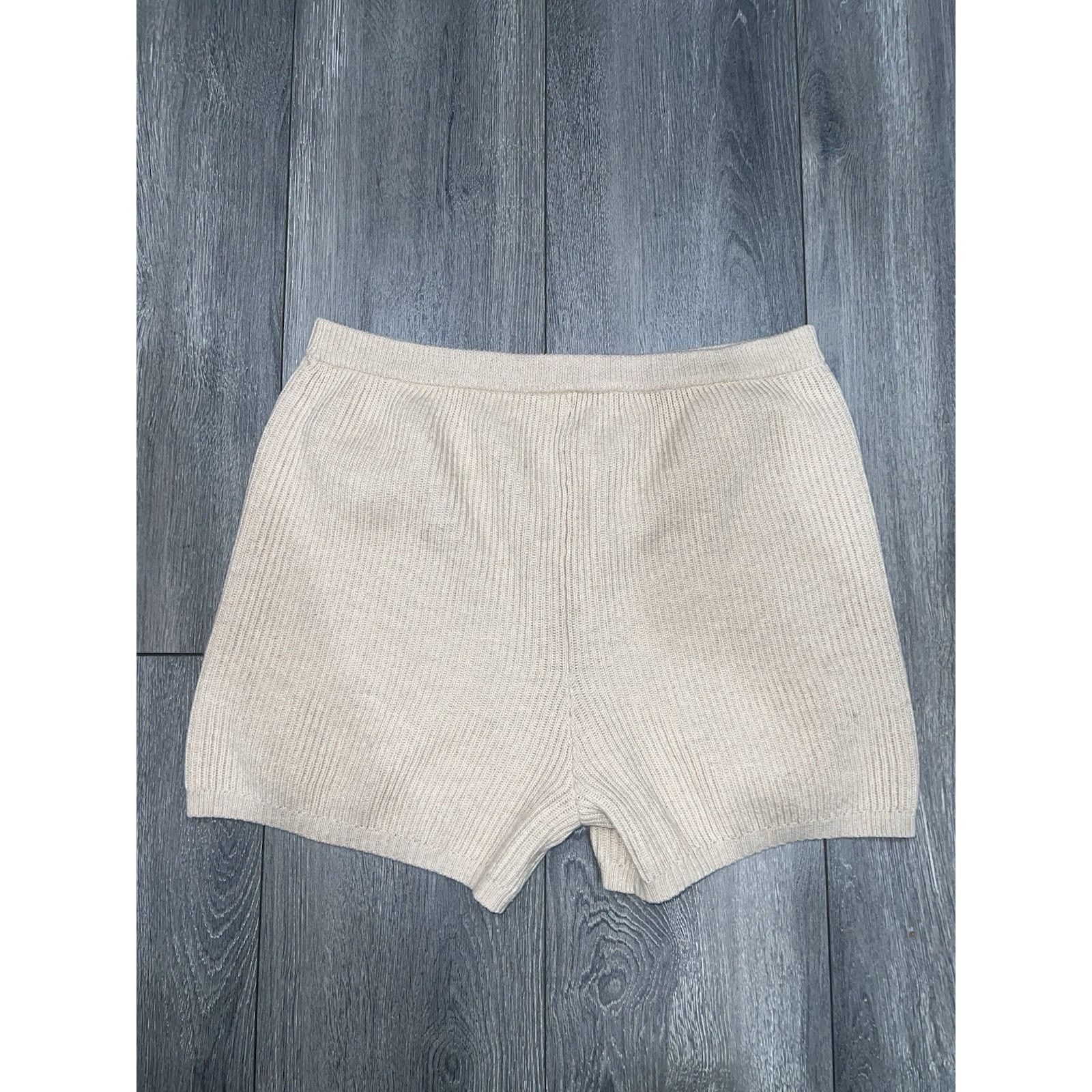 J.Crew J. Crew knitted cotton shorts beige women size M A003174 Size 34" / US 12 / IT 48 - 1 Thumbnail