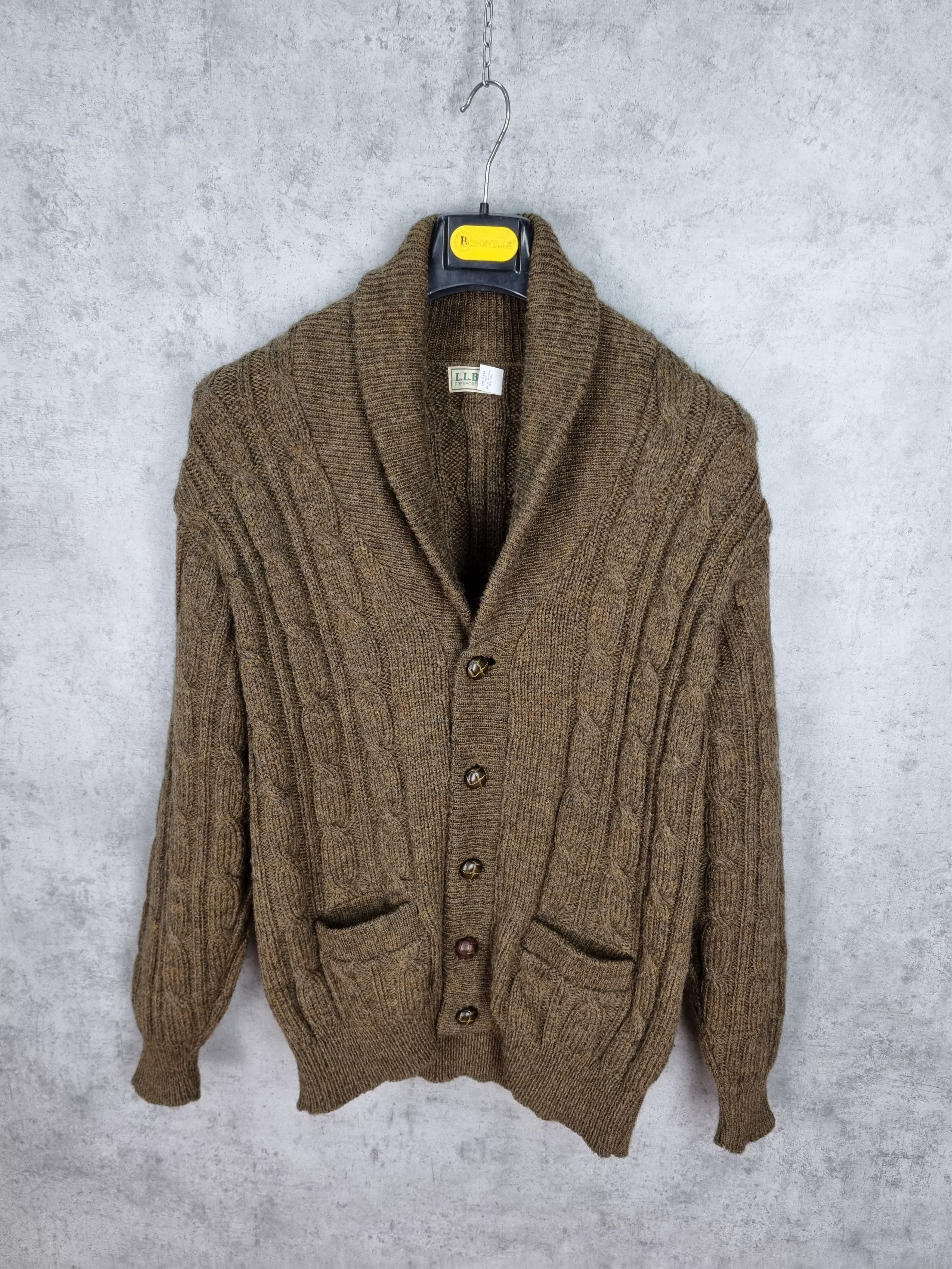L.L. Bean L.L.Bean Virgin Wool Cable Knitted Cardigan Size US M / EU 48-50 / 2 - 1 Thumbnail
