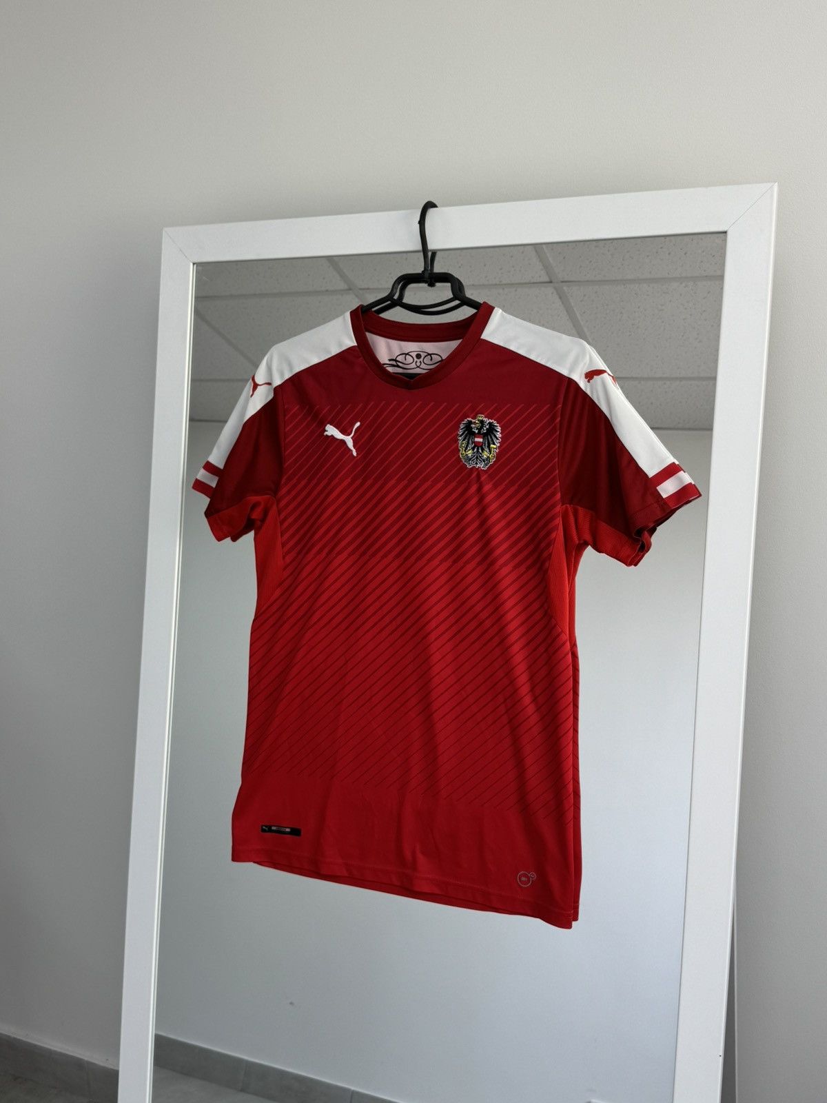 Puma Vintage Austria Team 2016/17 Home Jersey Football Puma Men S Size US S / EU 44-46 / 1 - 1 Thumbnail