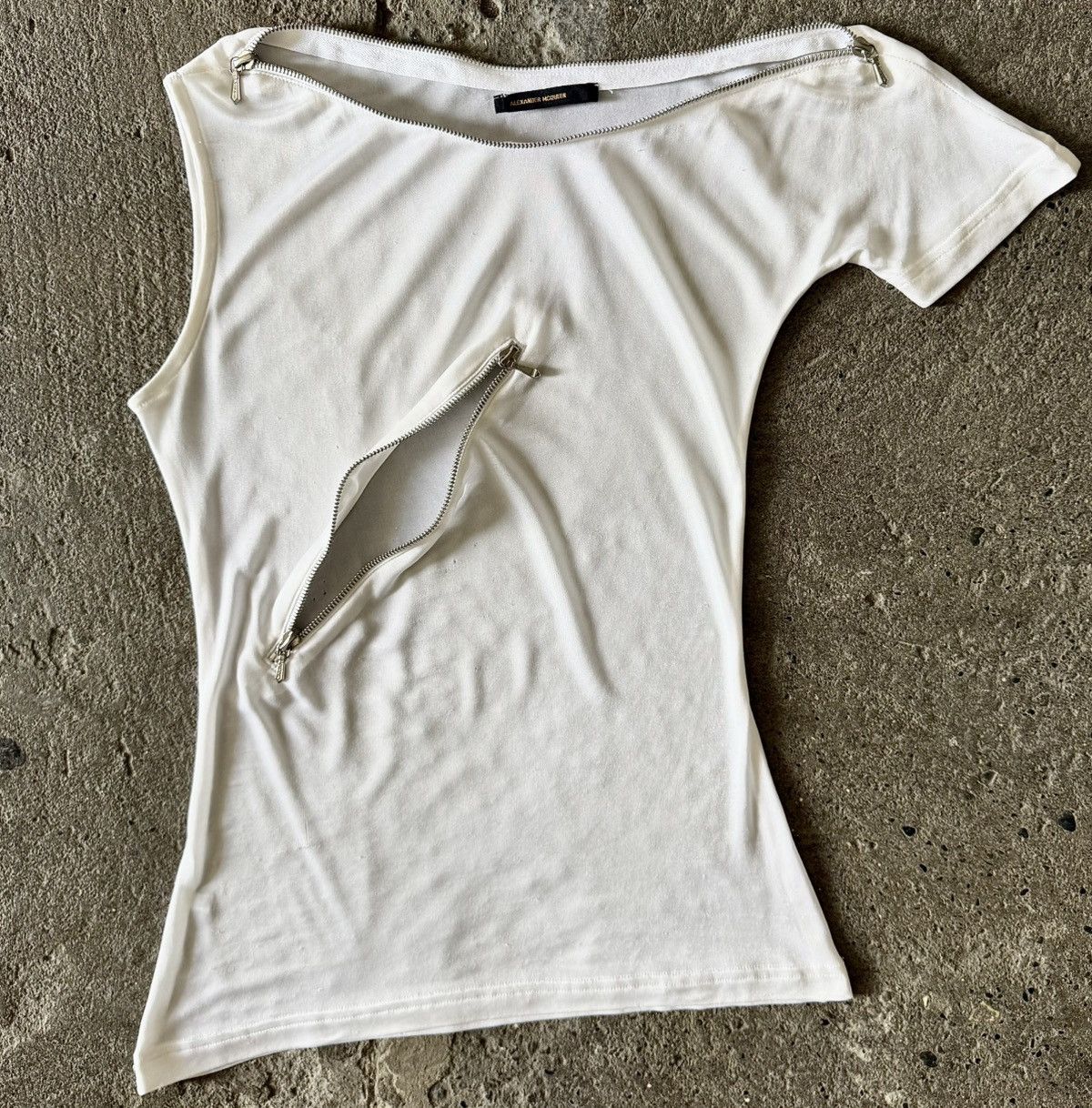Alexander McQueen Archive Alexander Mcqueen -SS1997 -Zippered Asymmetrical Top Size S / US 4 / IT 40 - 2 Thumbnail
