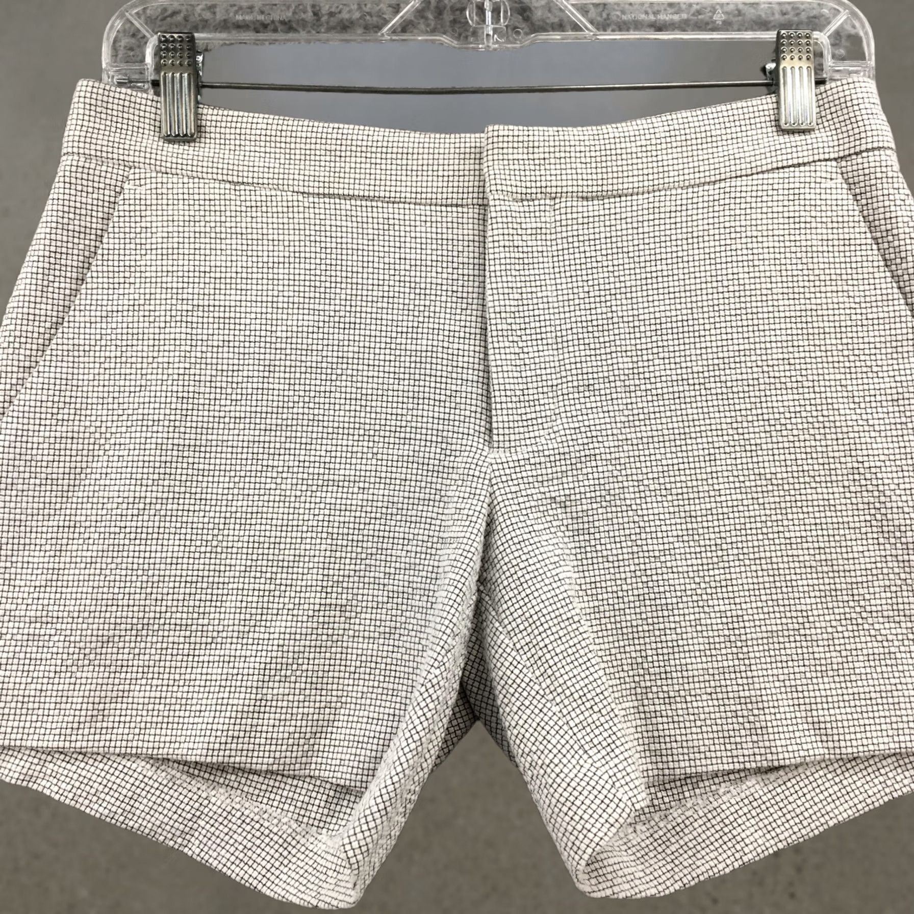 Banana Republic Banana Republic Shorts Womens 0 White Chino Black Tweed Low Rise Hook Button Zip Size 25" / US 0 / IT 36 - 1 Thumbnail