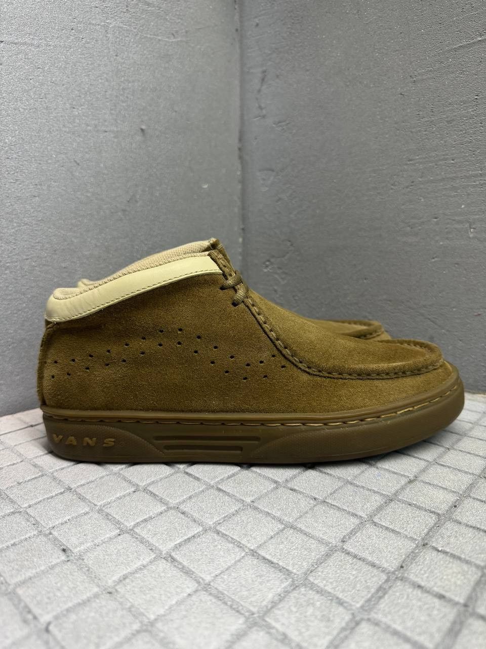 Vans Vans Carver Suede OG Boots Size US 7.5 / EU 40-41 - 4 Thumbnail