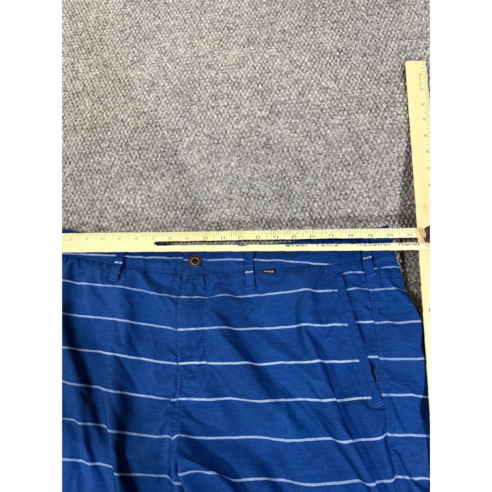 Hurley Hurley Shorts Mens 40 Blue Striped Dri-Fit Performance Golf Casual Elastic Waist Pockets Athletic Sports Regular Men's Size US 40 / EU 56 - 5 Thumbnail