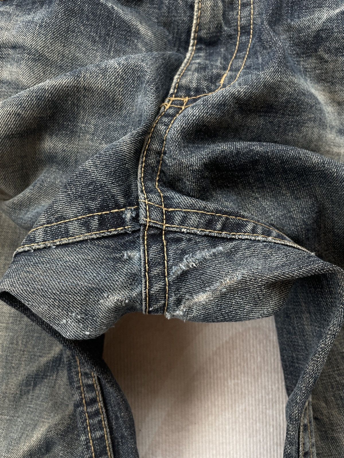 Designer Lolita Distressed Jeans (P104) Size US 34 / EU 50 - 7 Thumbnail