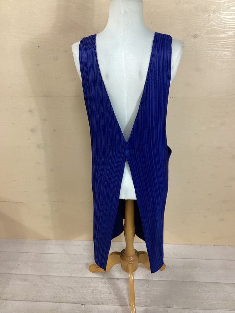Pleats Please Issey Miyake Issey Miyake im product PLEATS PLEASE Apron Dress, Size ONE SIZE - 6 Thumbnail