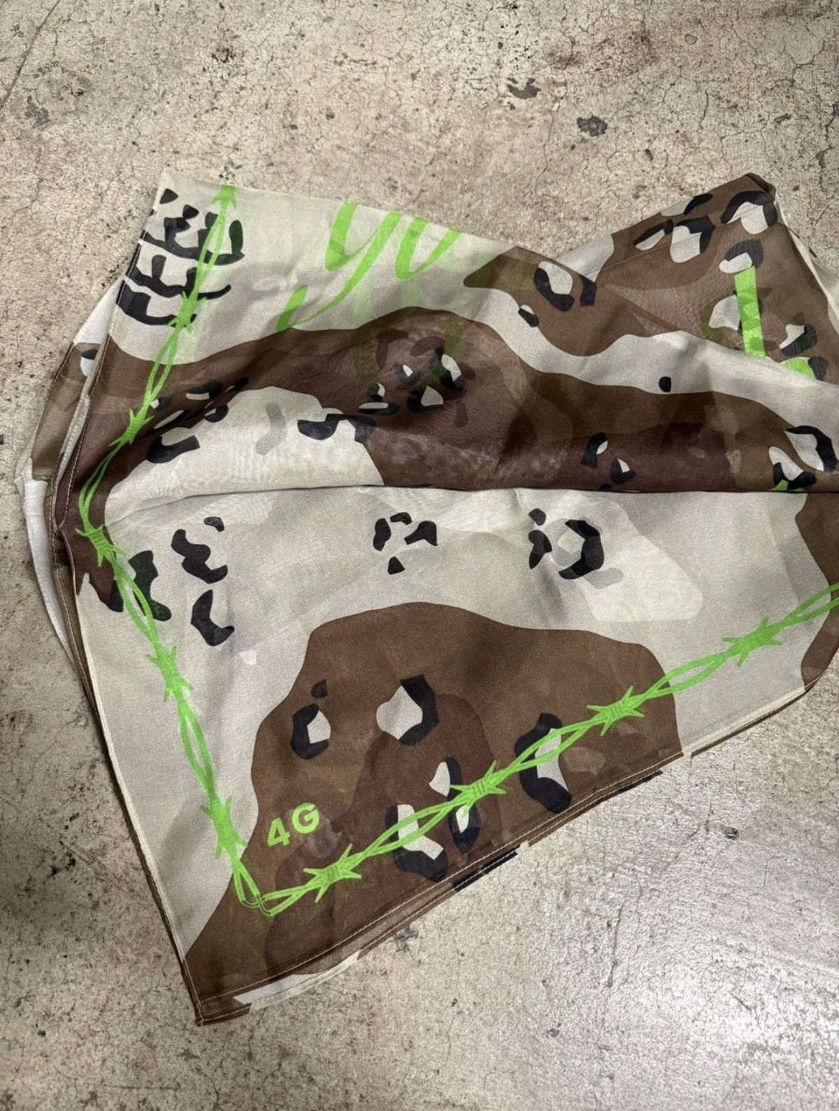Other 4G Friends&Family Exclusive Scarf Size US L / EU 52-54 / 3 - 2 Thumbnail