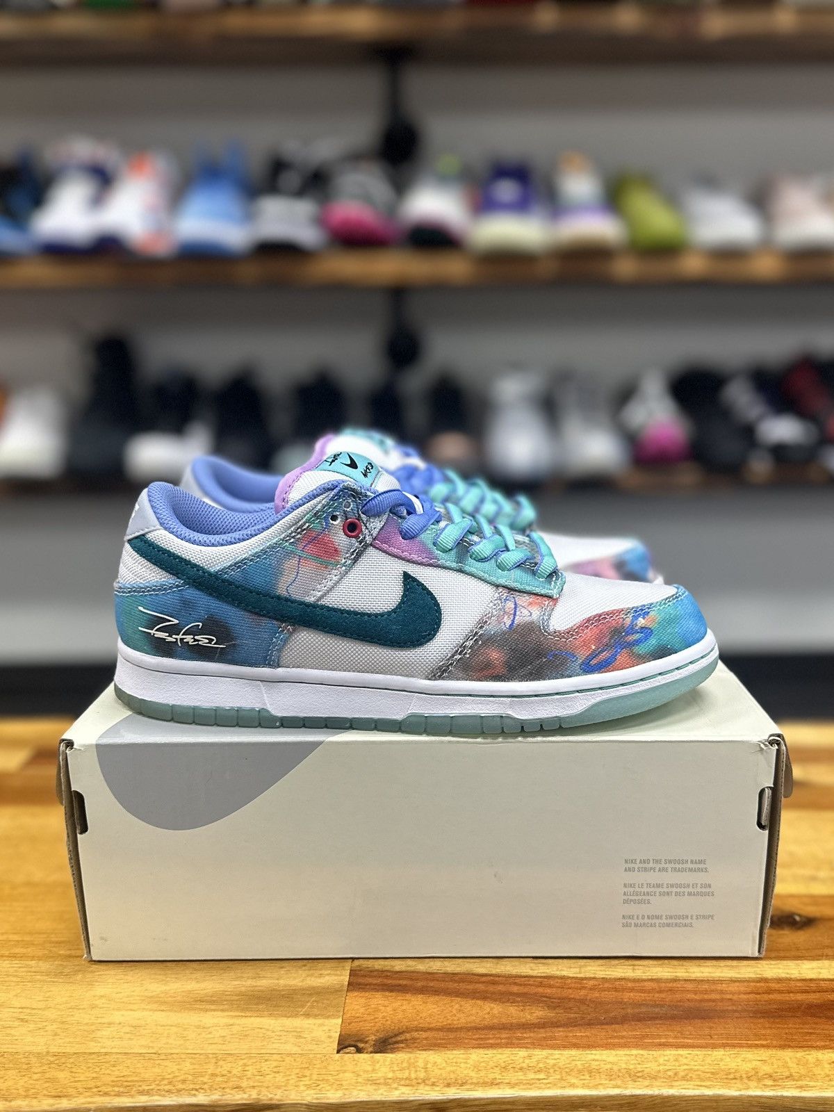 L6FH Nike SB Dunk Low “Futura Laboratories Bleached Aqua”