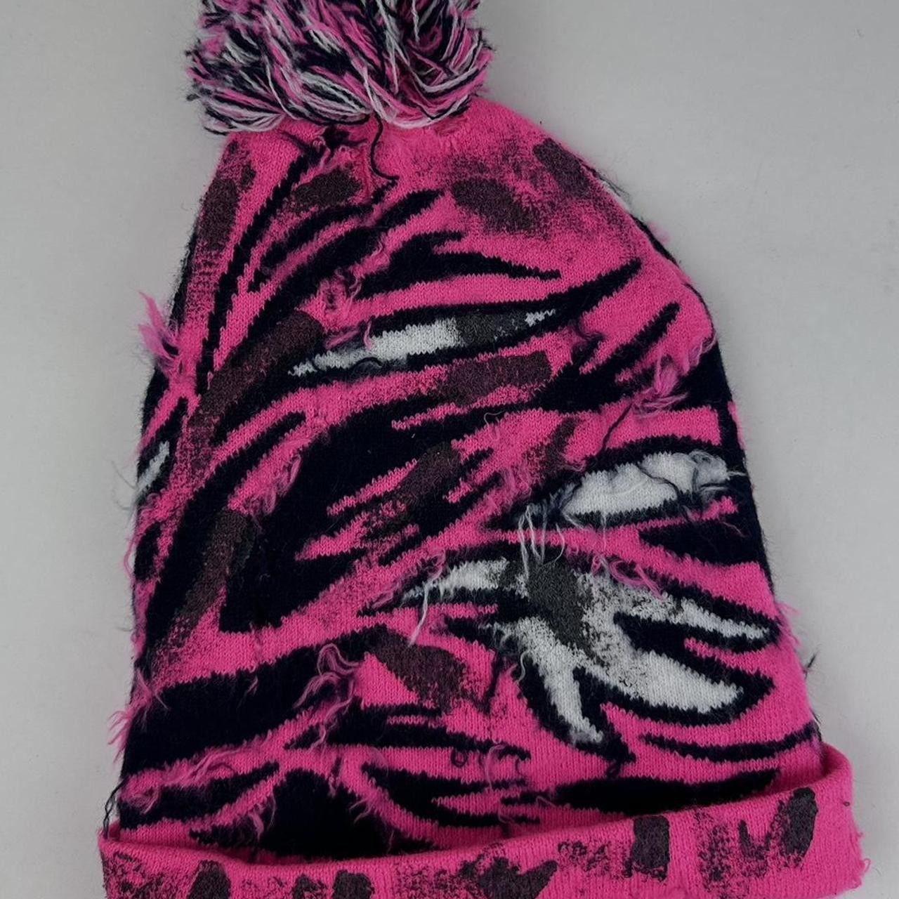 Other ASTROBOI* 'VOYAGER' Pink& Black Distressed Swan Beanie Size ONE SIZE - 4 Thumbnail