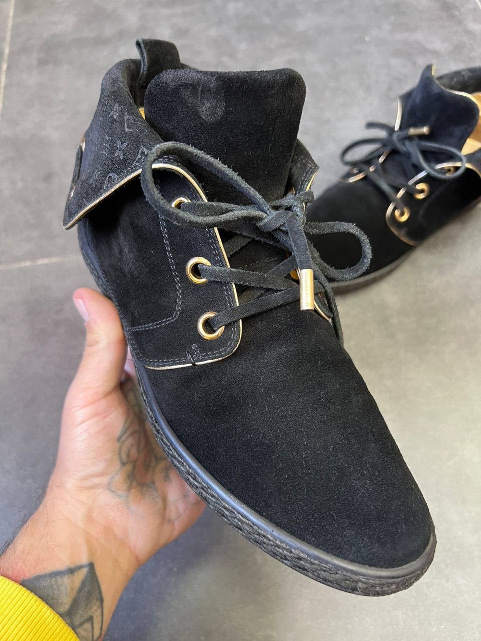 Louis Vuitton Louis Vuitton suede monogram sneakers Size US 7.5 / IT 37.5 - 2 Thumbnail