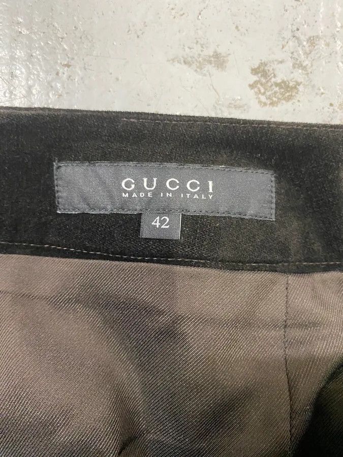 Gucci SS2007 Gucci Black Classy Velvet Skirt Size 28" / US 6 / IT 42 - 8 Thumbnail
