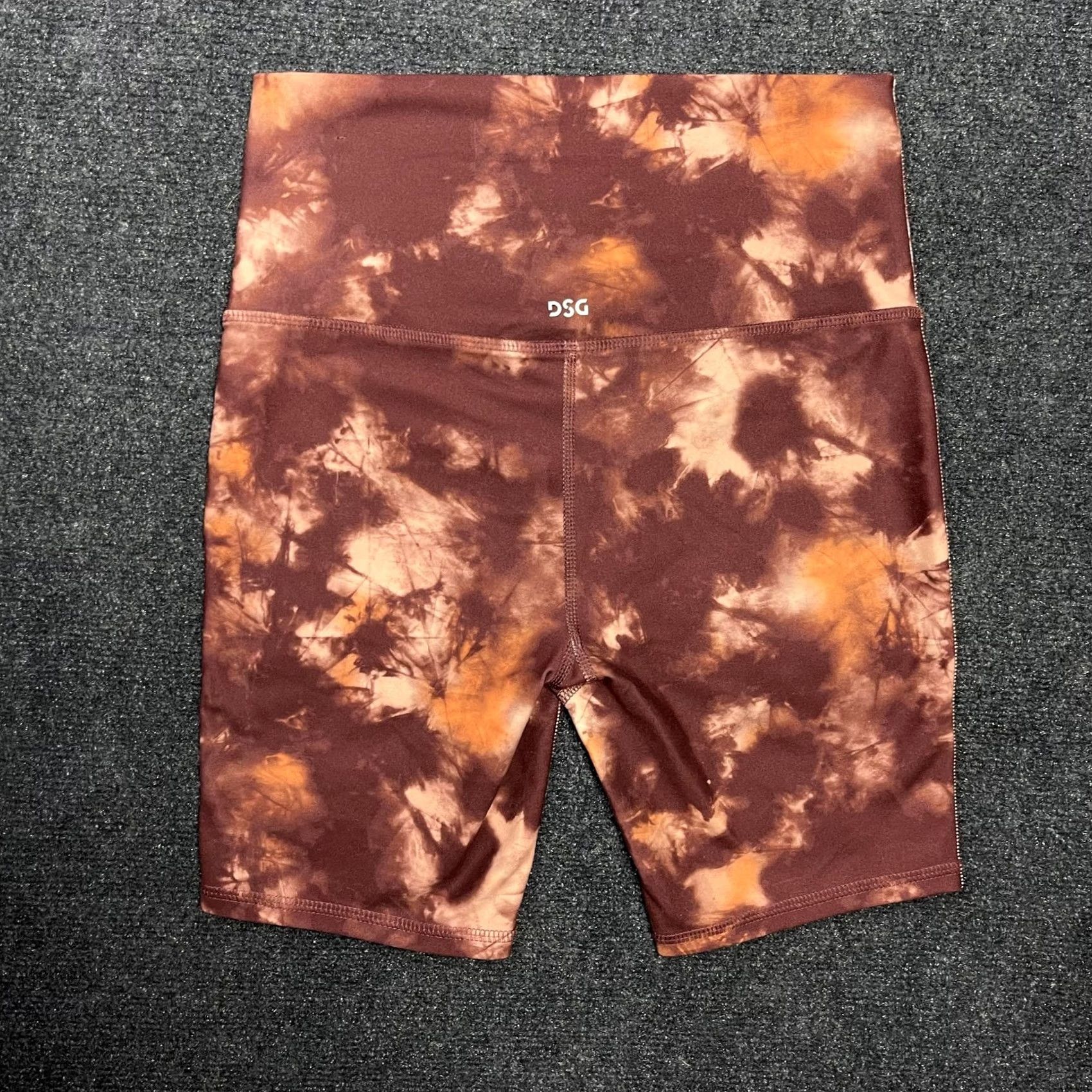 Vintage DSG Shorts Womens Small Brown Tie Dye Biker 7.5" High Rise Yoga Athletic Size 28" / US 6 / IT 42 - 3 Thumbnail