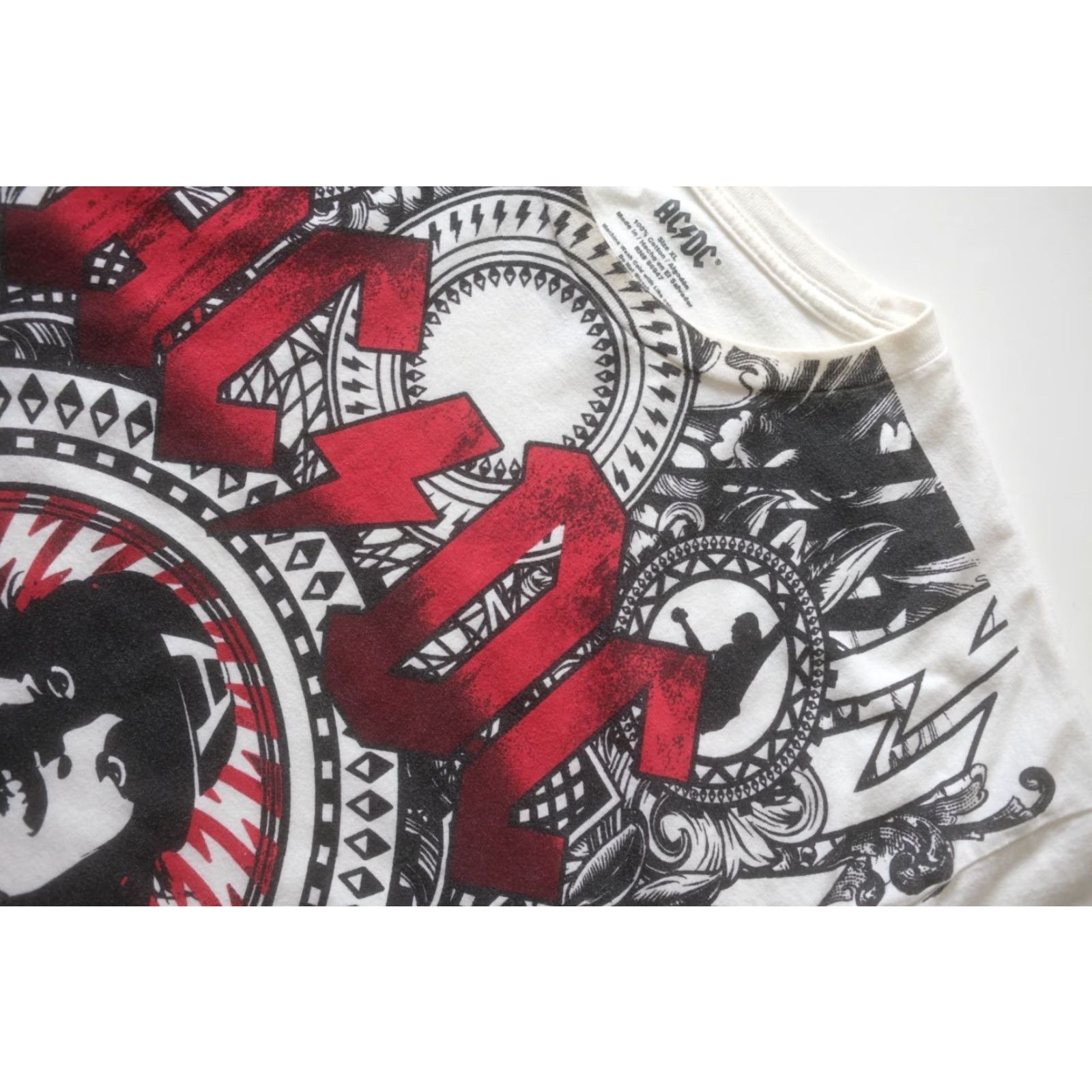 Etro VINTAGE ACDC T-SHIRT White Graphic Print 90s Rock Mens XL Size US XL / EU 56 / 4 - 5 Thumbnail