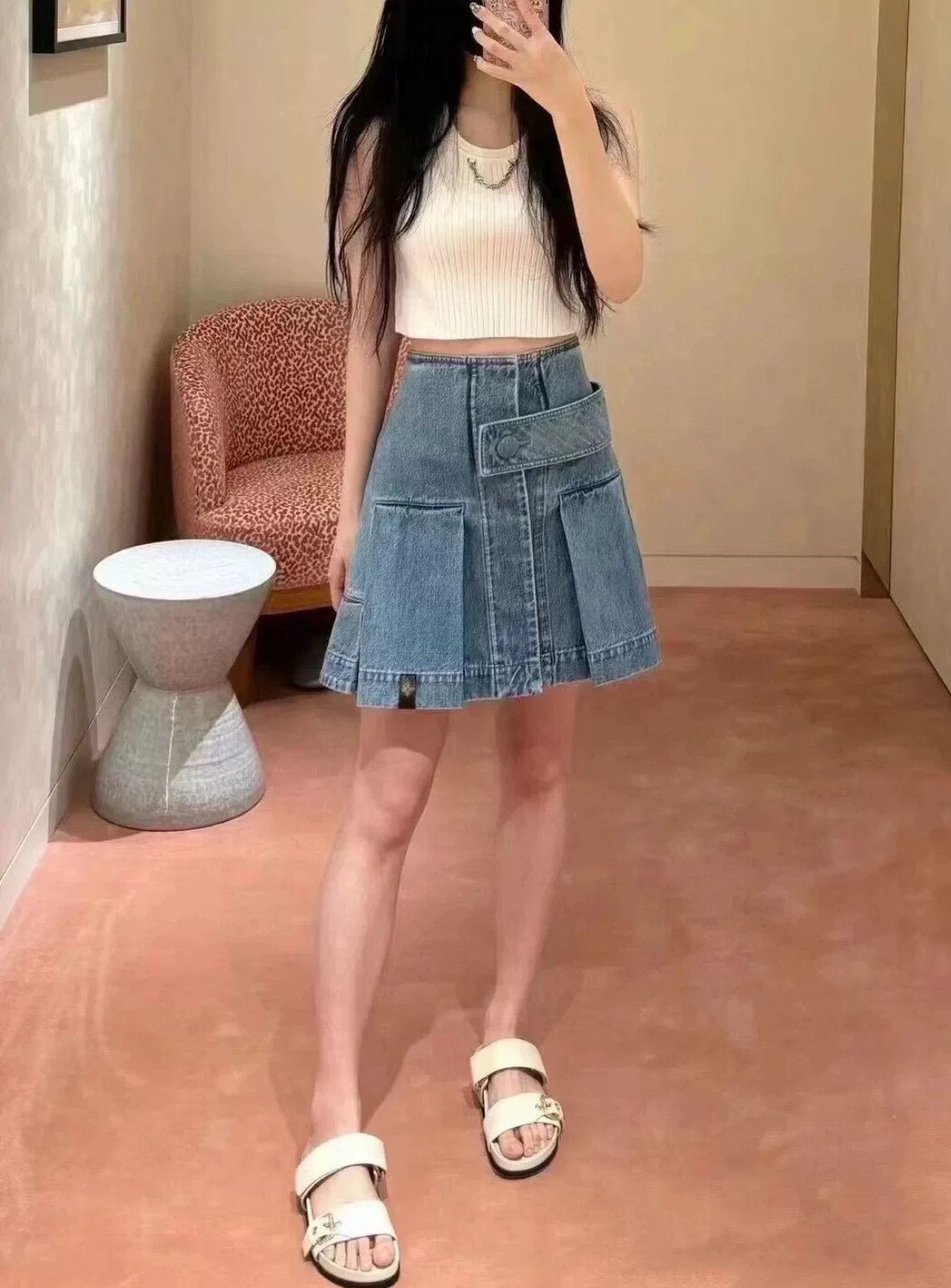 Louis Vuitton Louis Vuitton Denim Skirt Size 36 Size 36" / US 14 / IT 50 - 1 Thumbnail