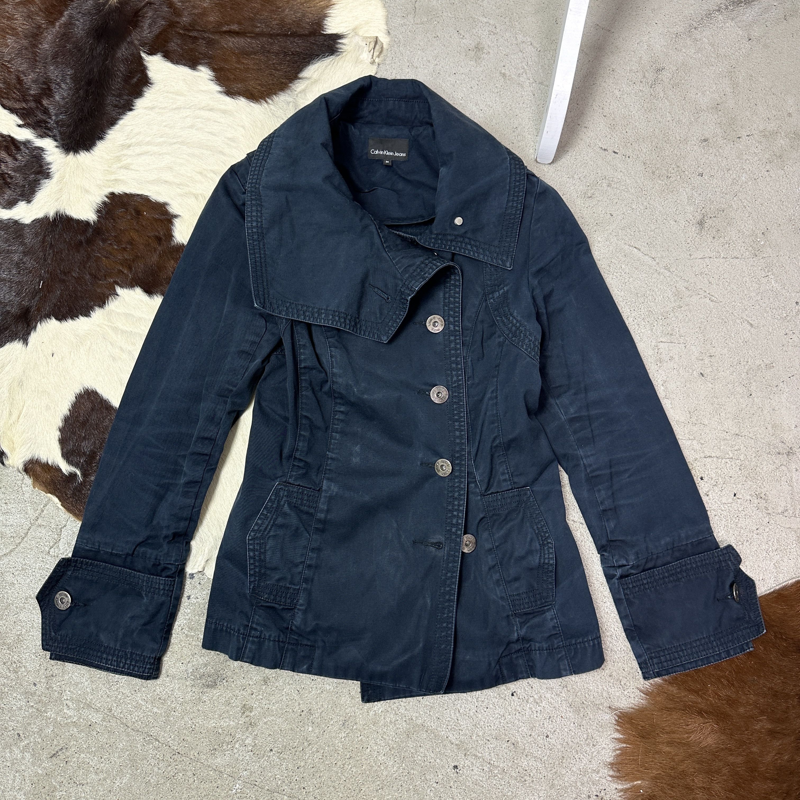 Calvin Klein Vintage Asymmetrical Big Collar Calvin Klein Military Blazer Size M / US 6-8 / IT 42-44 - 2 Thumbnail