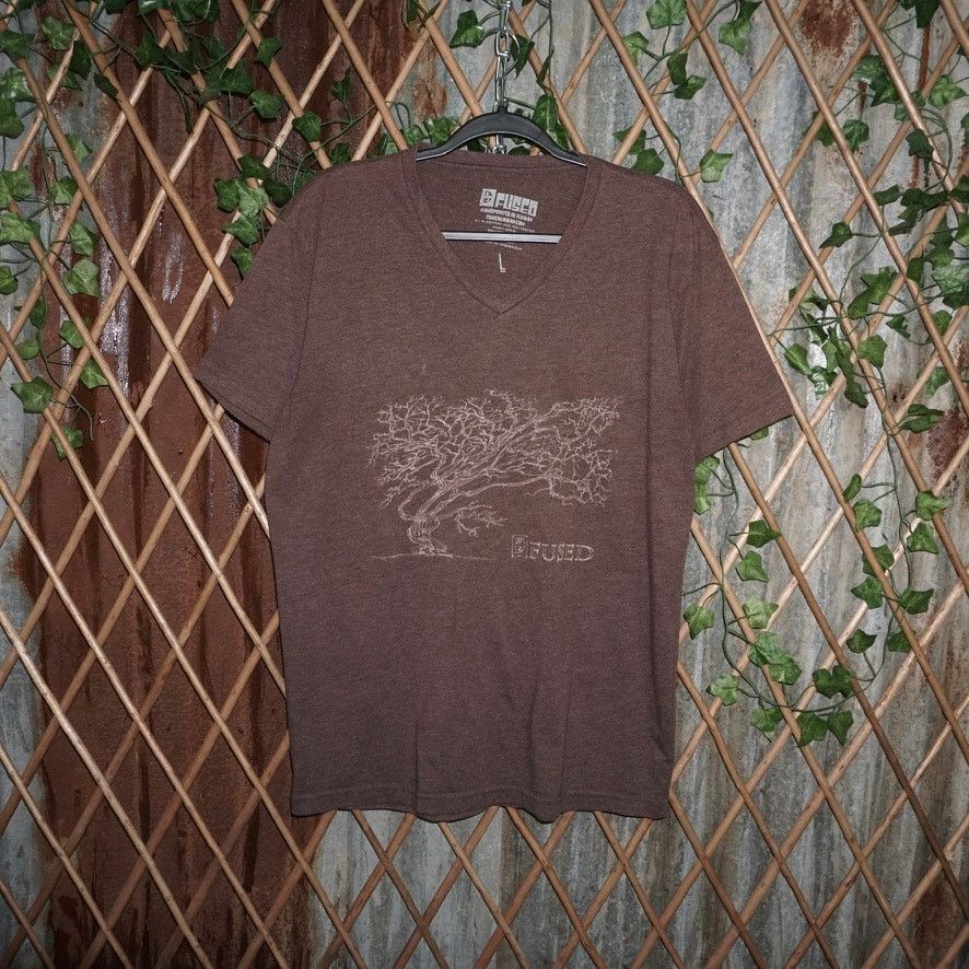 Vintage Large - Vintage Y2K hawaii fused brand grunge 2000s t-shirt Size US L / EU 52-54 / 3 - 1 Thumbnail