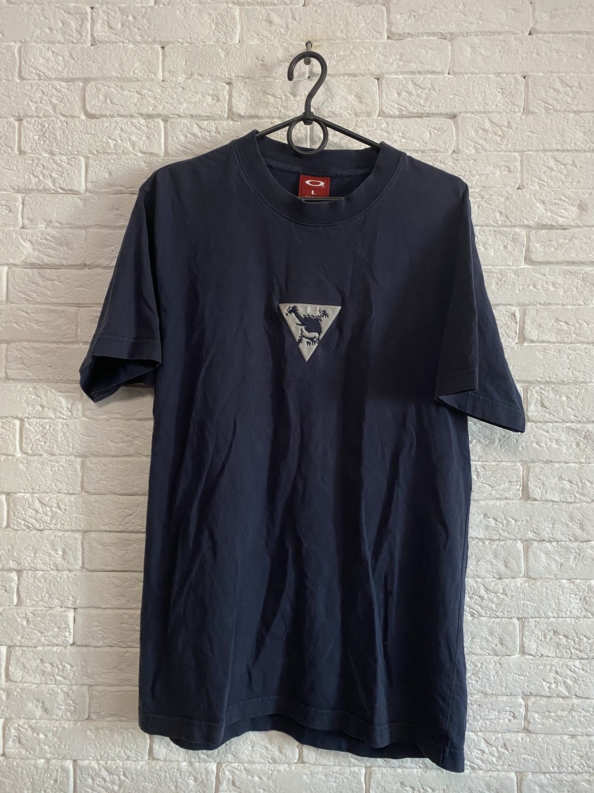 Oakley × Vintage Vintage Oakley T-shirt Central Authentic Logo Size US L / EU 52-54 / 3 - 1 Thumbnail