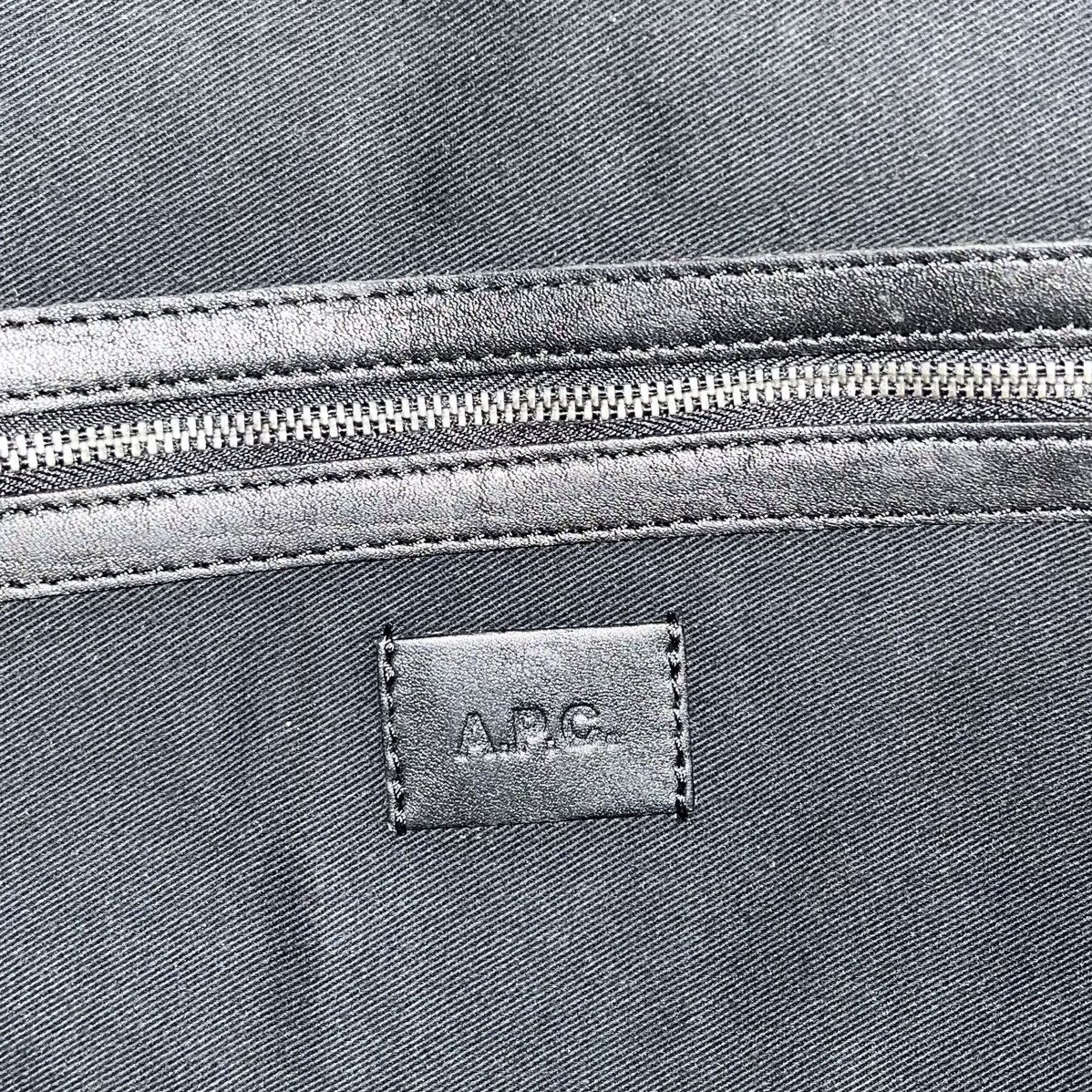 A.P.C. Vintage A.P.C Cow Leather Messenger Bag Size ONE SIZE - 13 Thumbnail