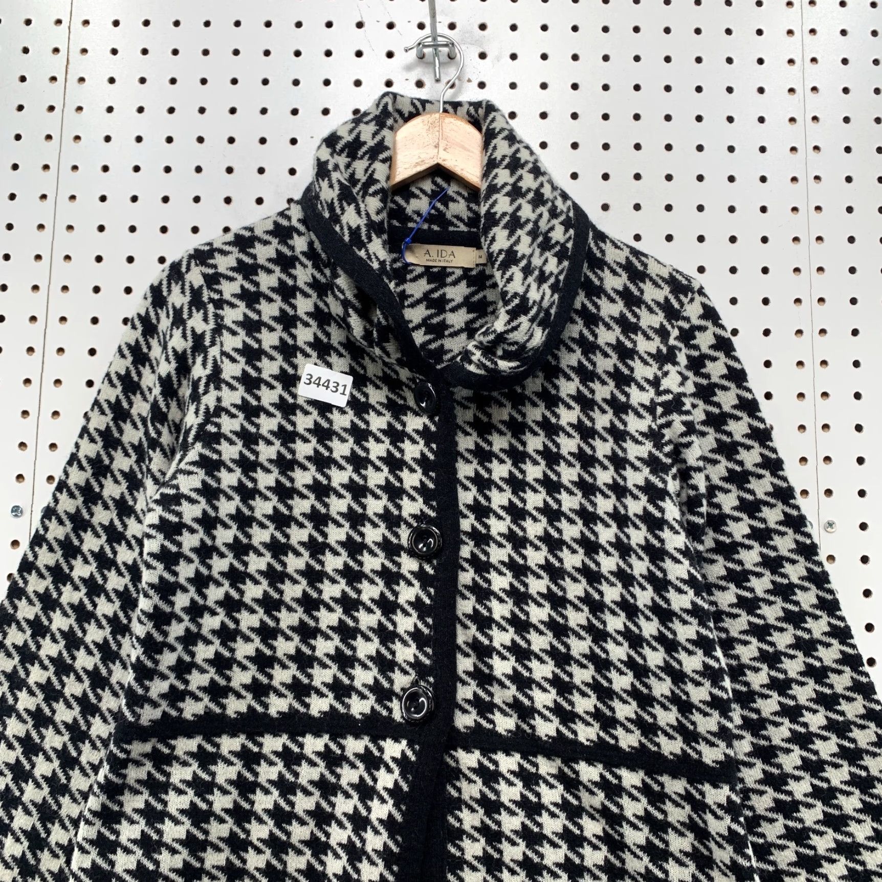 Vintage VINTAGE A IDA Italy Houndstooth Wool Blend Jacket Womens M White Black Adult Jacket Medium White Black Womens Size M / US 6-8 / IT 42-44 - 5 Thumbnail