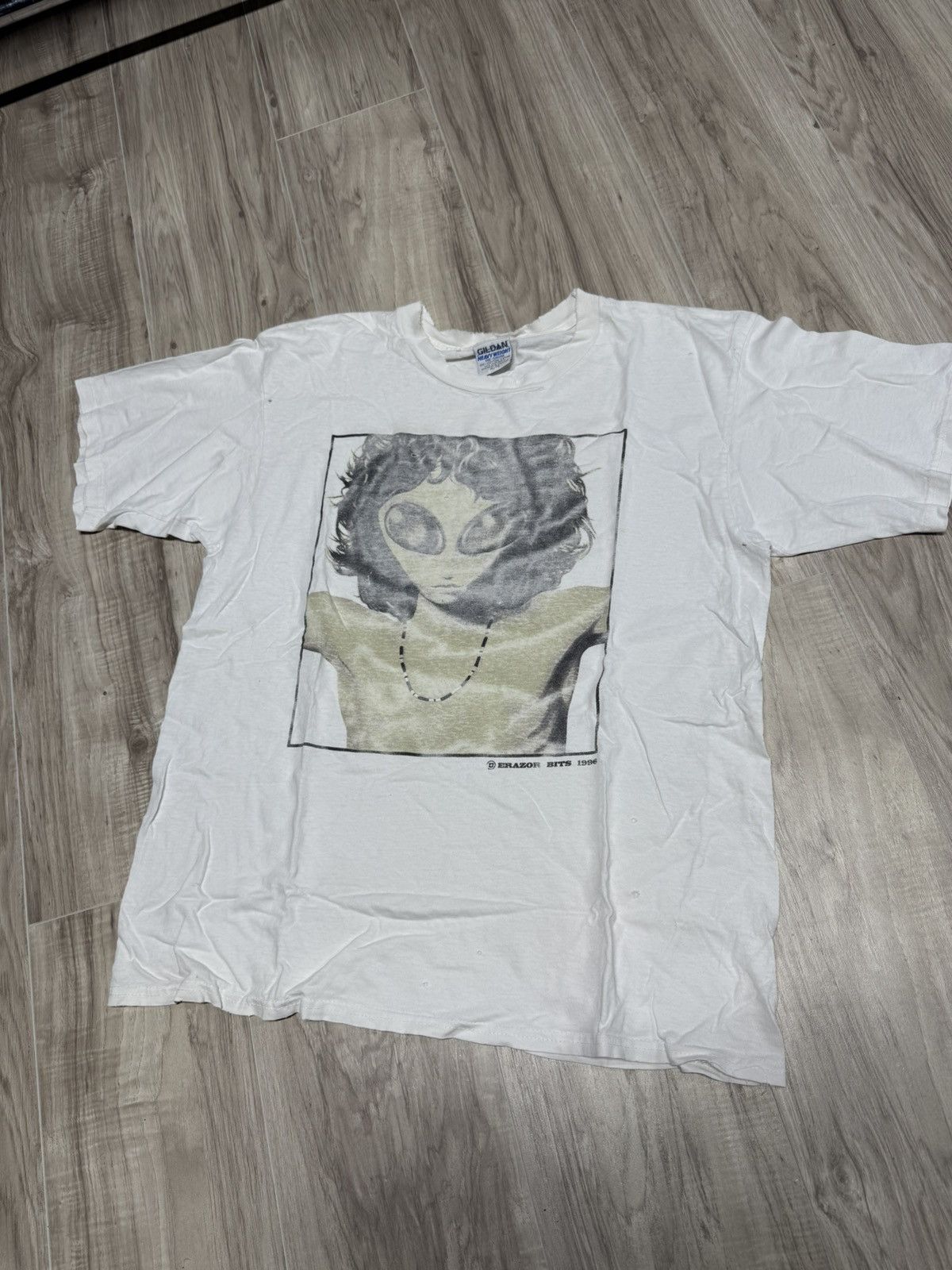 Vintage Vintage 90’s Alien Jim Morrison Parody T-Shirt Size Large Size US L / EU 52-54 / 3 - 7 Thumbnail