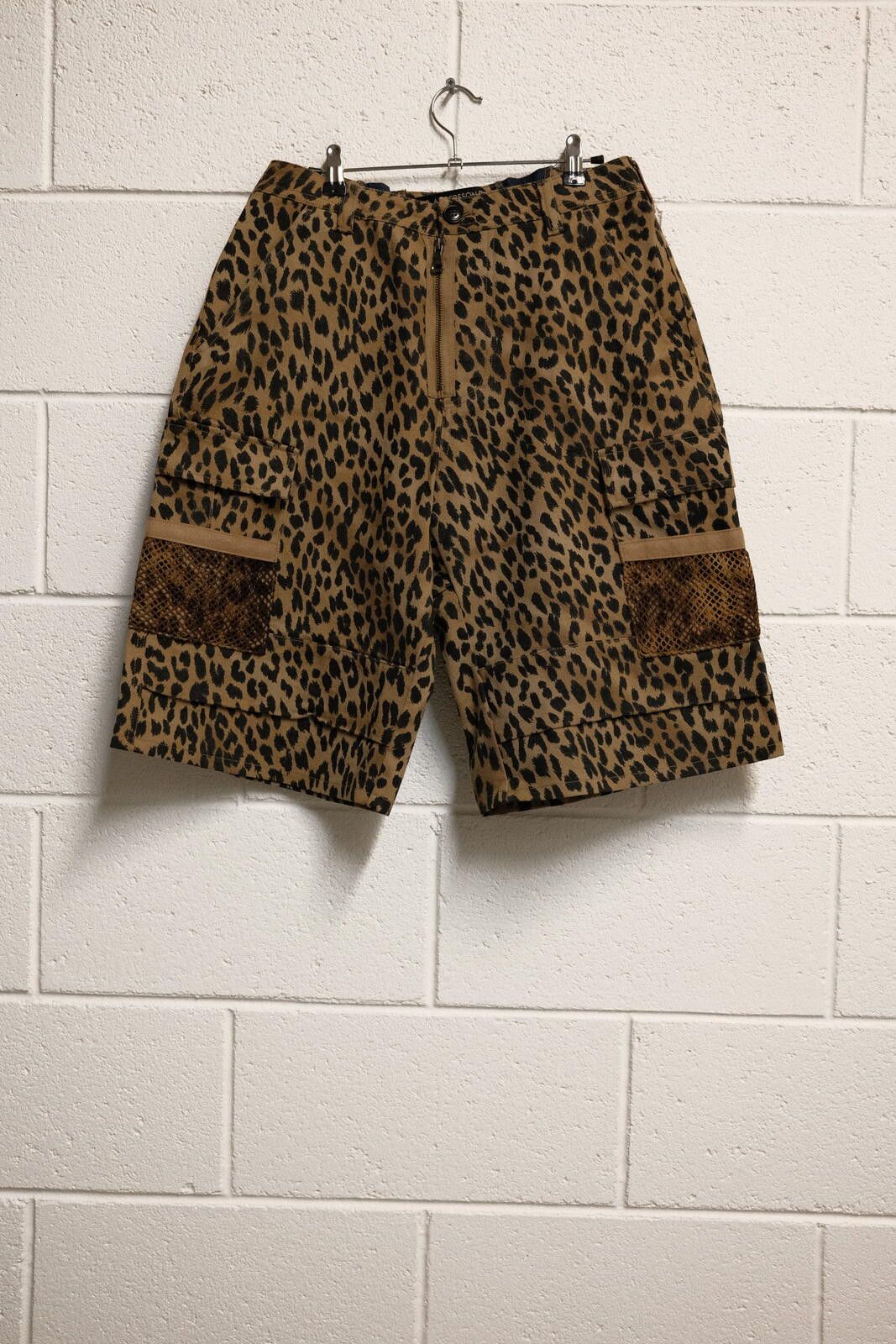 Andersson Bell ANDERSSON BELL Depot Leopard Cargo Shorts - Size 46 Size US 34 / EU 50 - 1 Thumbnail