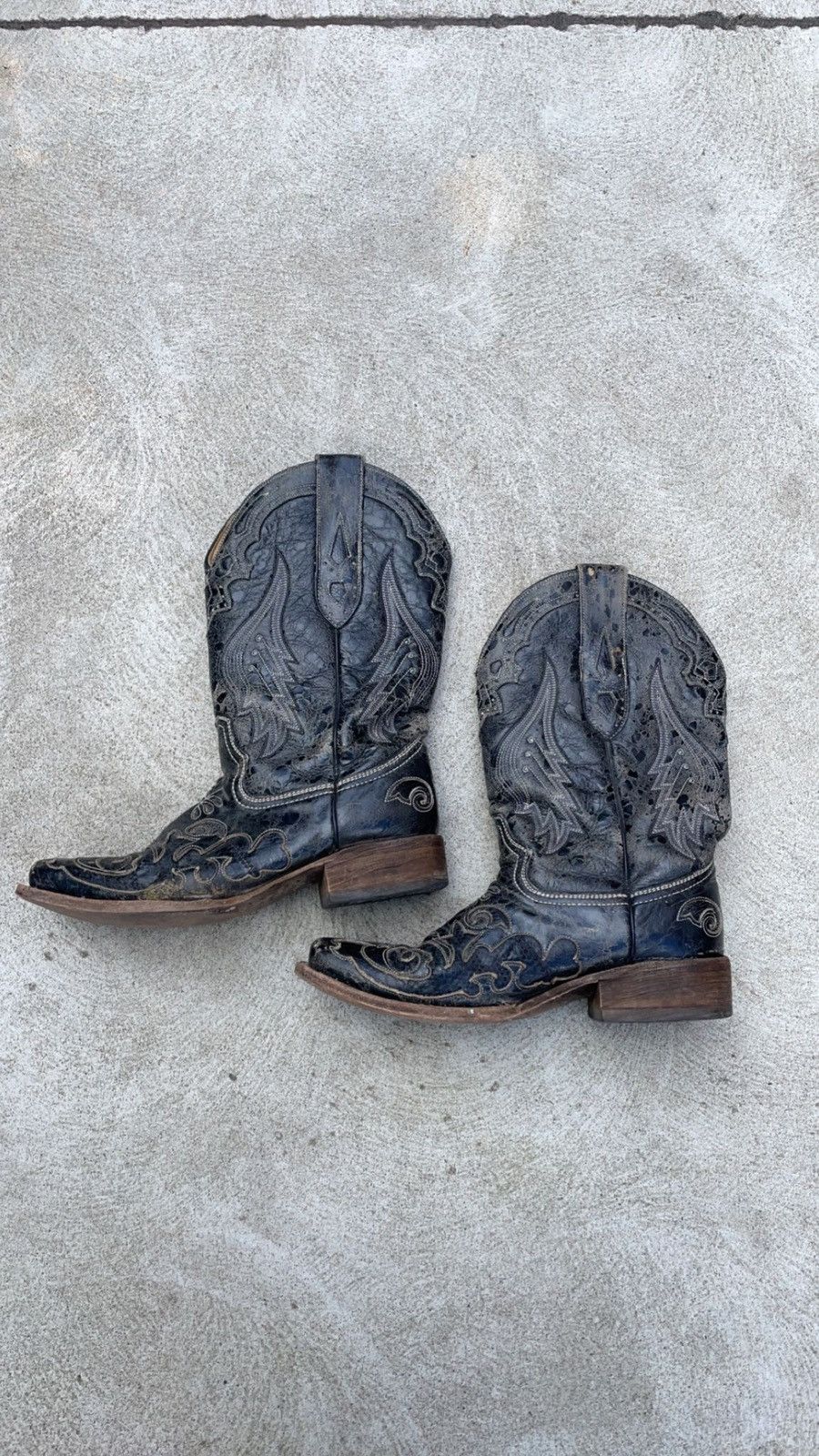 Cowboy Equipment × Leather × Vintage Corral Black A2402 Snake Inlay Leather Western Cowgirl Boots Size US 9 / IT 39 - 2 Thumbnail