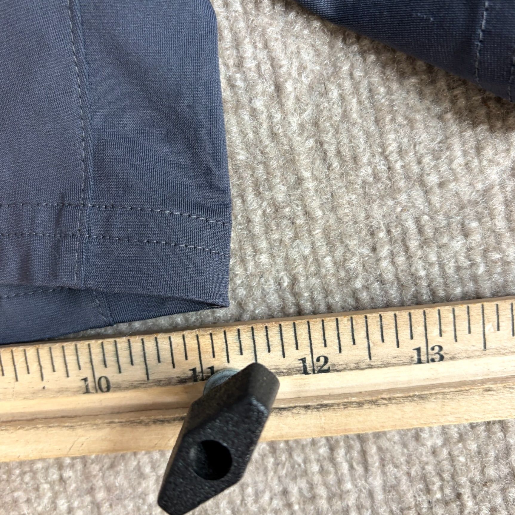 Rhone Rhone Shorts 33 Blue Solid Chino 7" Commuter Shirt? Size US 33 - 5 Thumbnail