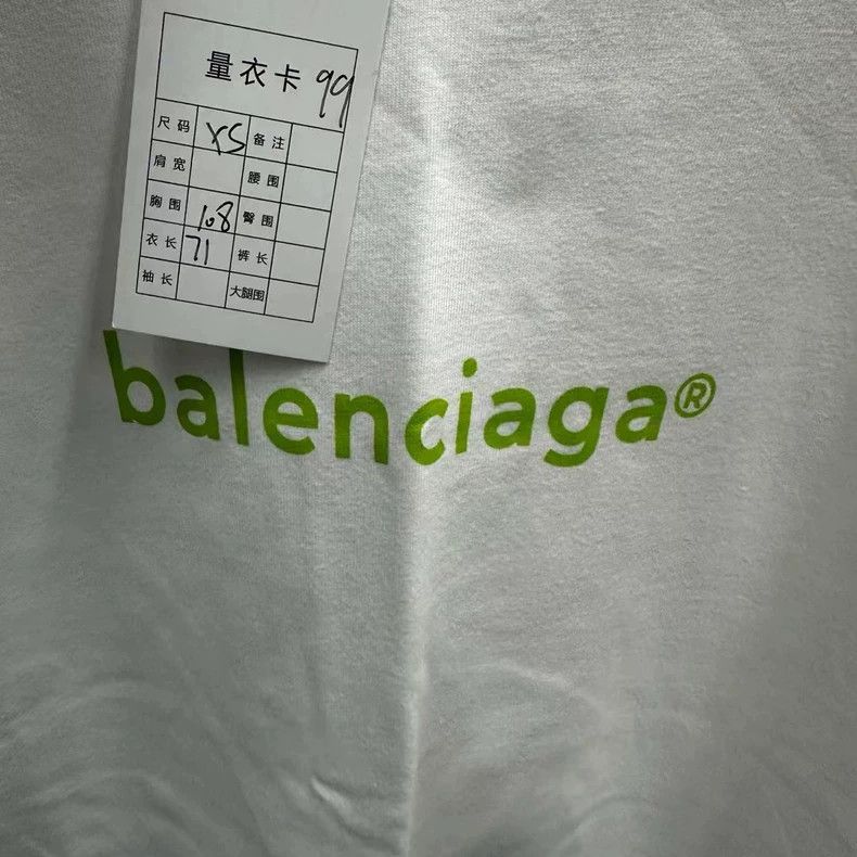 Balenciaga Balenciaga Mailbox Short Sleeve OS XS Size Size US XS / EU 42 / 0 - 3 Thumbnail