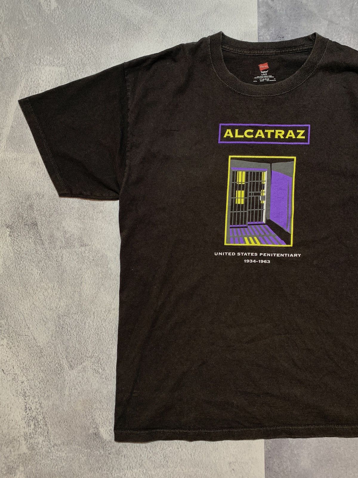 Vintage Vintage Y2K Alcatraz sun faded band tee big logo size L Size US L / EU 52-54 / 3 - 3 Thumbnail