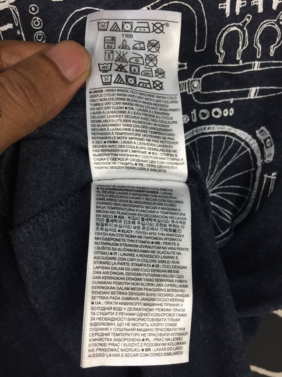 Banana Republic × Vintage Banana Republic Bicycle Parts Graphic Tee Size US S / EU 44-46 / 1 - 8 Thumbnail