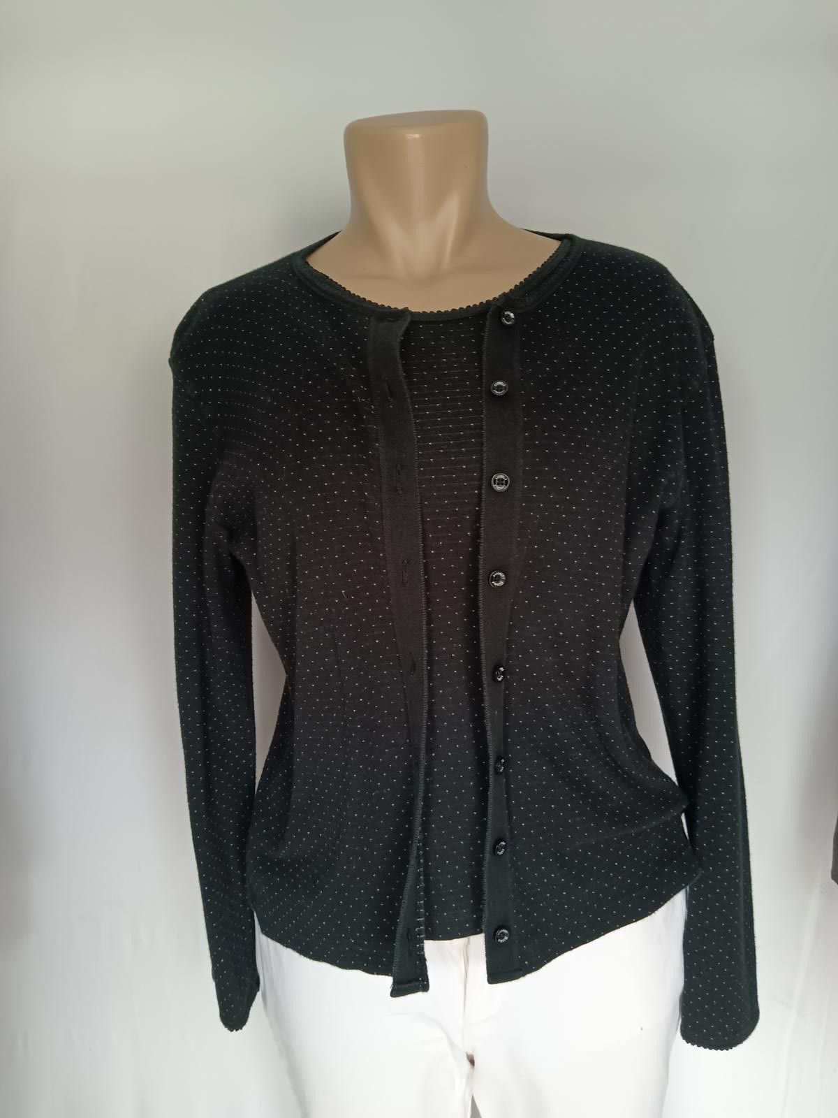 Designer Stylish Women's Liz Golg Button Up Cardigan and Blouse set Size M / US 6-8 / IT 42-44 - 1 Thumbnail