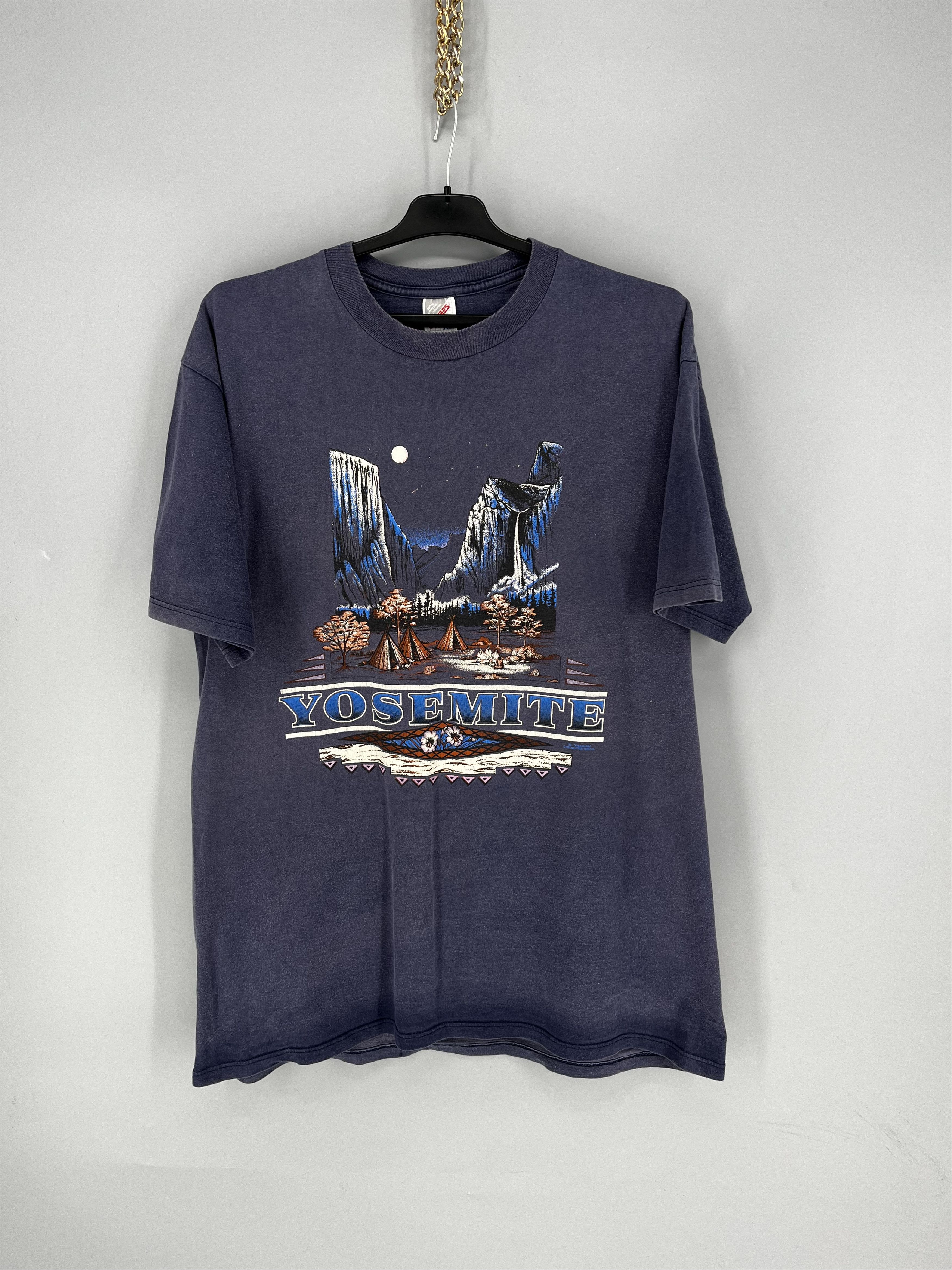 Vintage Vintage Yosemite Park Mountain Camp Moon Graphic Purple Size US XL / EU 56 / 4 - 1 Thumbnail