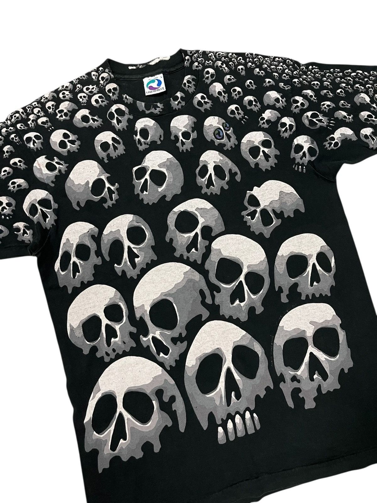 Liquid Blue Vintage Skulls Liquid blue AOP 90s t shirt Size US L / EU 52-54 / 3 - 7 Thumbnail