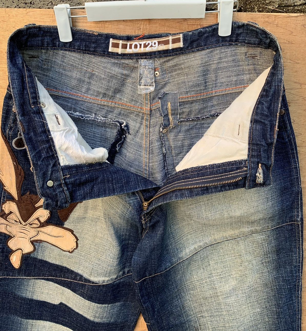 Cartoon Network Lot 29 Wile E. Coyote Road Runner Baggy Denim Pants Size US 32 / EU 48 - 18 Thumbnail