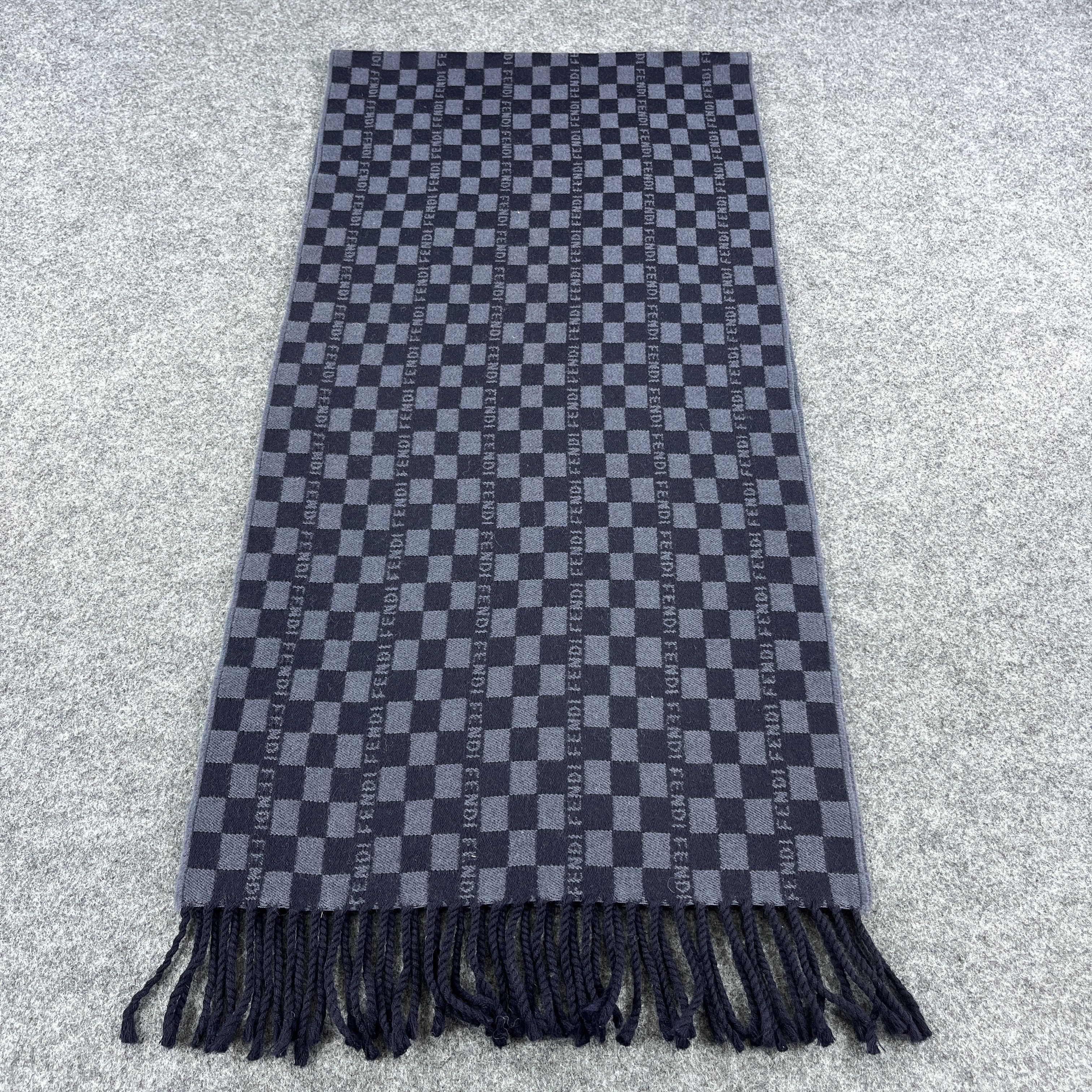 Fendi Fendi Scarf / Muffler / Neckwear T1293 Size ONE SIZE - 2 Thumbnail