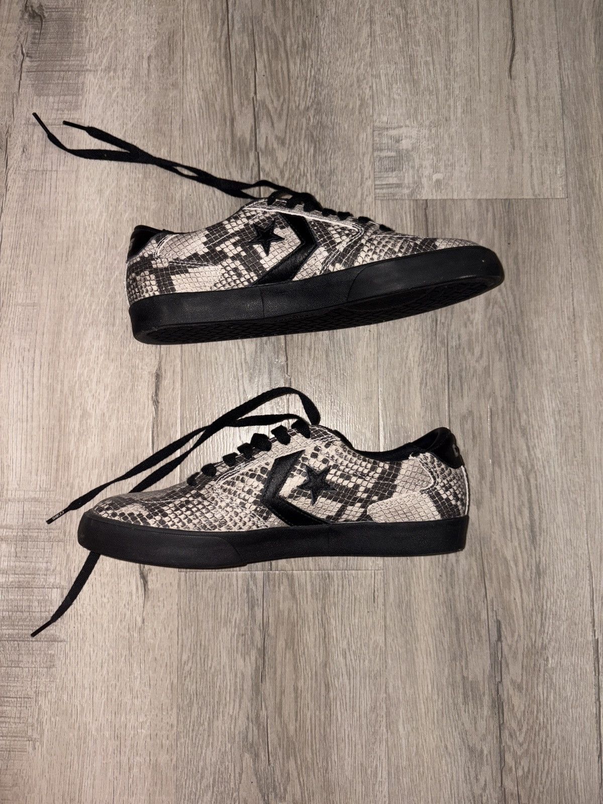Converse Converse Paris Edition Snakeskin Sneakers Size US 8 / EU 41 - 2 Thumbnail