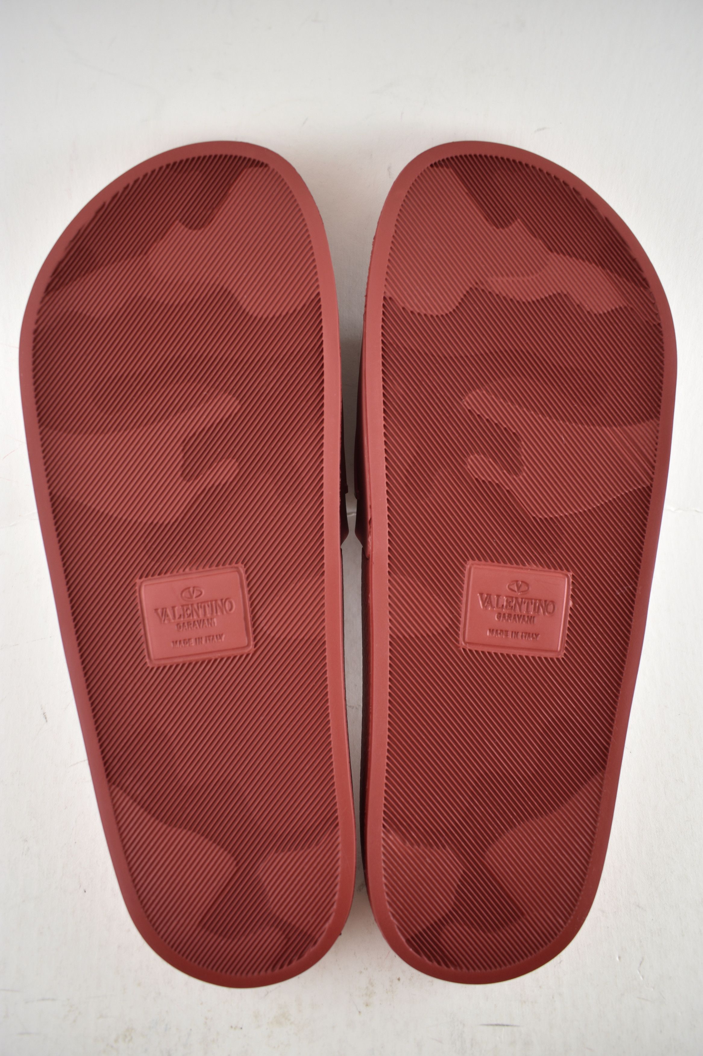 Valentino Garavani VLTN White Logo Rubber Pool Slide Sandal Flip 44 11 Size US 11 / EU 44 - 11 Thumbnail