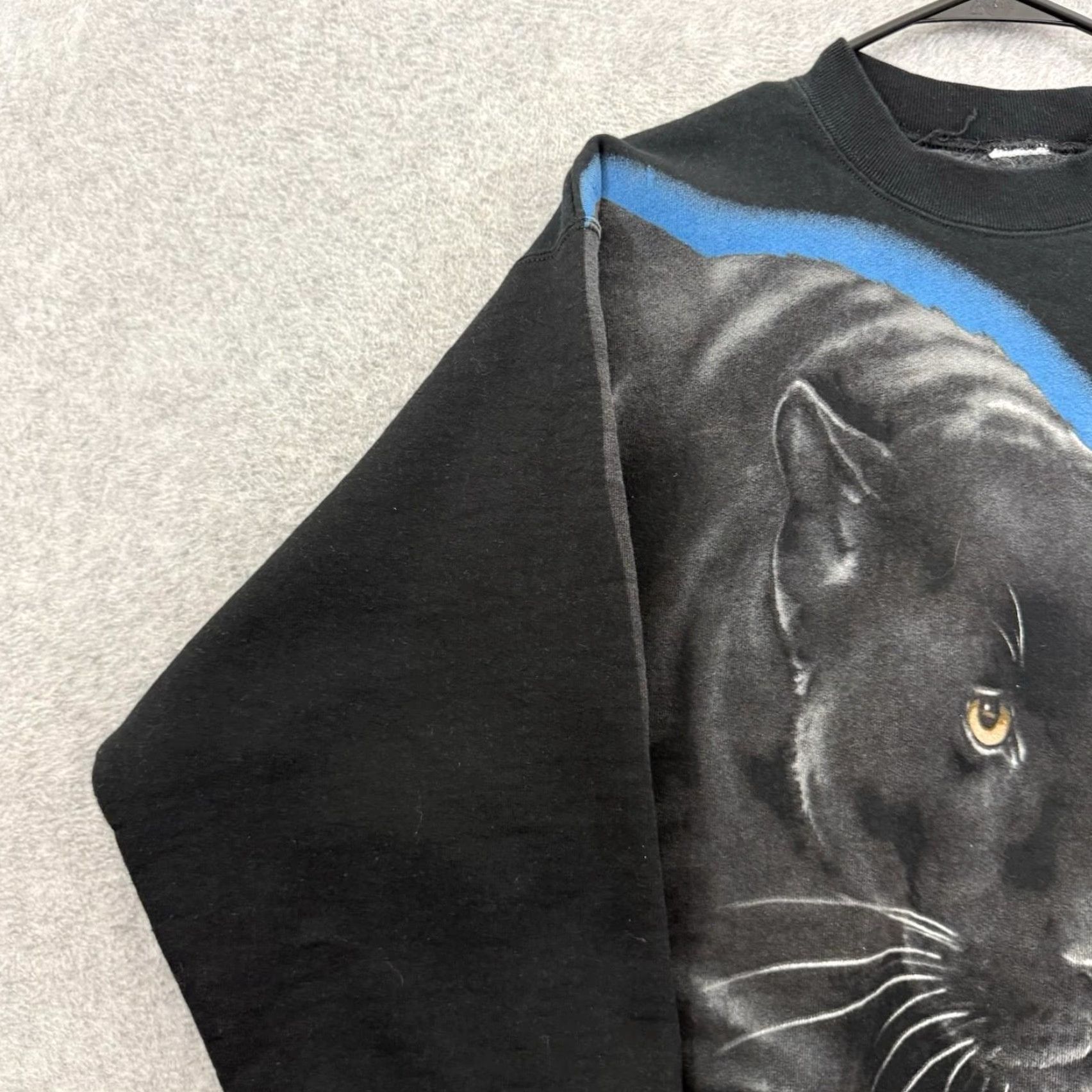 Vintage VINTAGE Black Panther Sweatshirt Mens M Pullover Crew Neck Graphic Print 90s RADICAL NATURE Black Panther Sweatshirt Mens M 90s Graphic Print Size US M / EU 48-50 / 2 - 3 Thumbnail